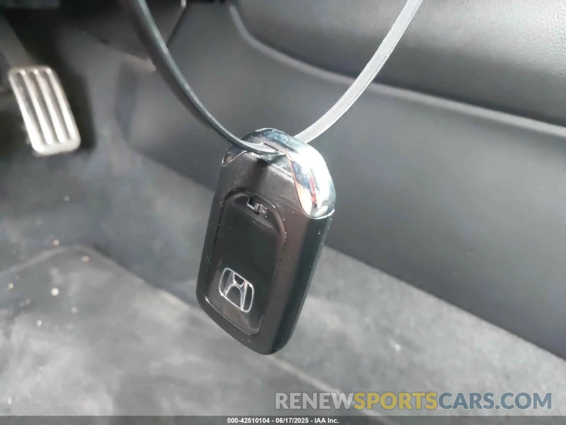 11 Photograph of a damaged car 1HGCV2F31NA018733 HONDA ACCORD 2022