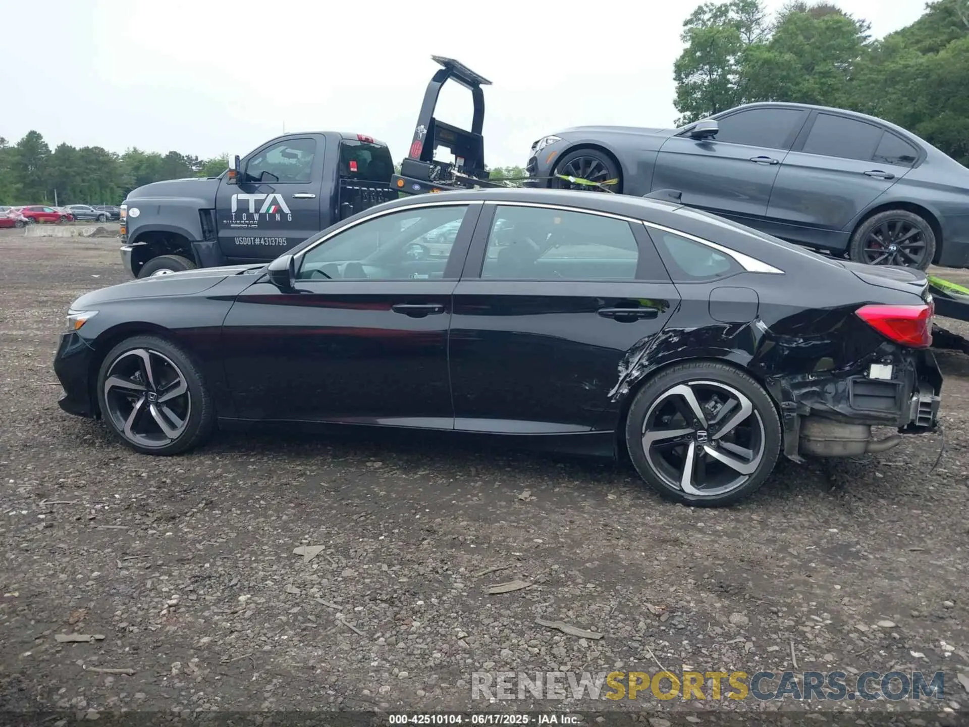 14 Photograph of a damaged car 1HGCV2F31NA018733 HONDA ACCORD 2022