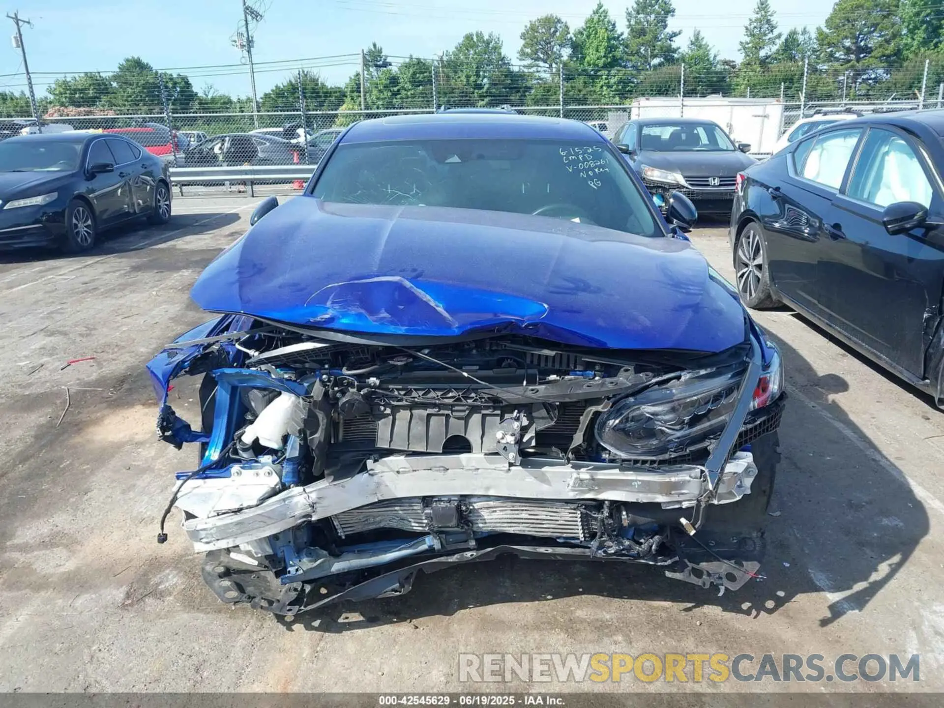 11 Photograph of a damaged car 1HGCV2F32NA008261 HONDA ACCORD 2022