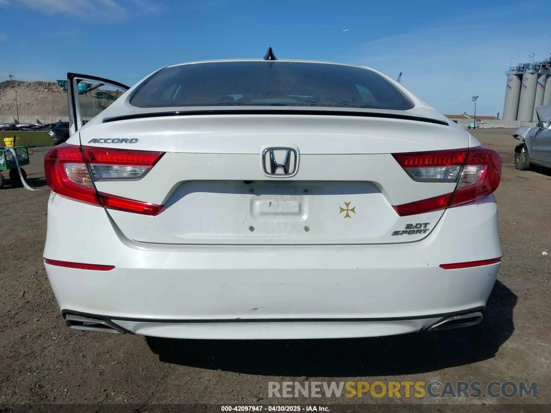 16 Photograph of a damaged car 1HGCV2F33NA020029 HONDA ACCORD 2022