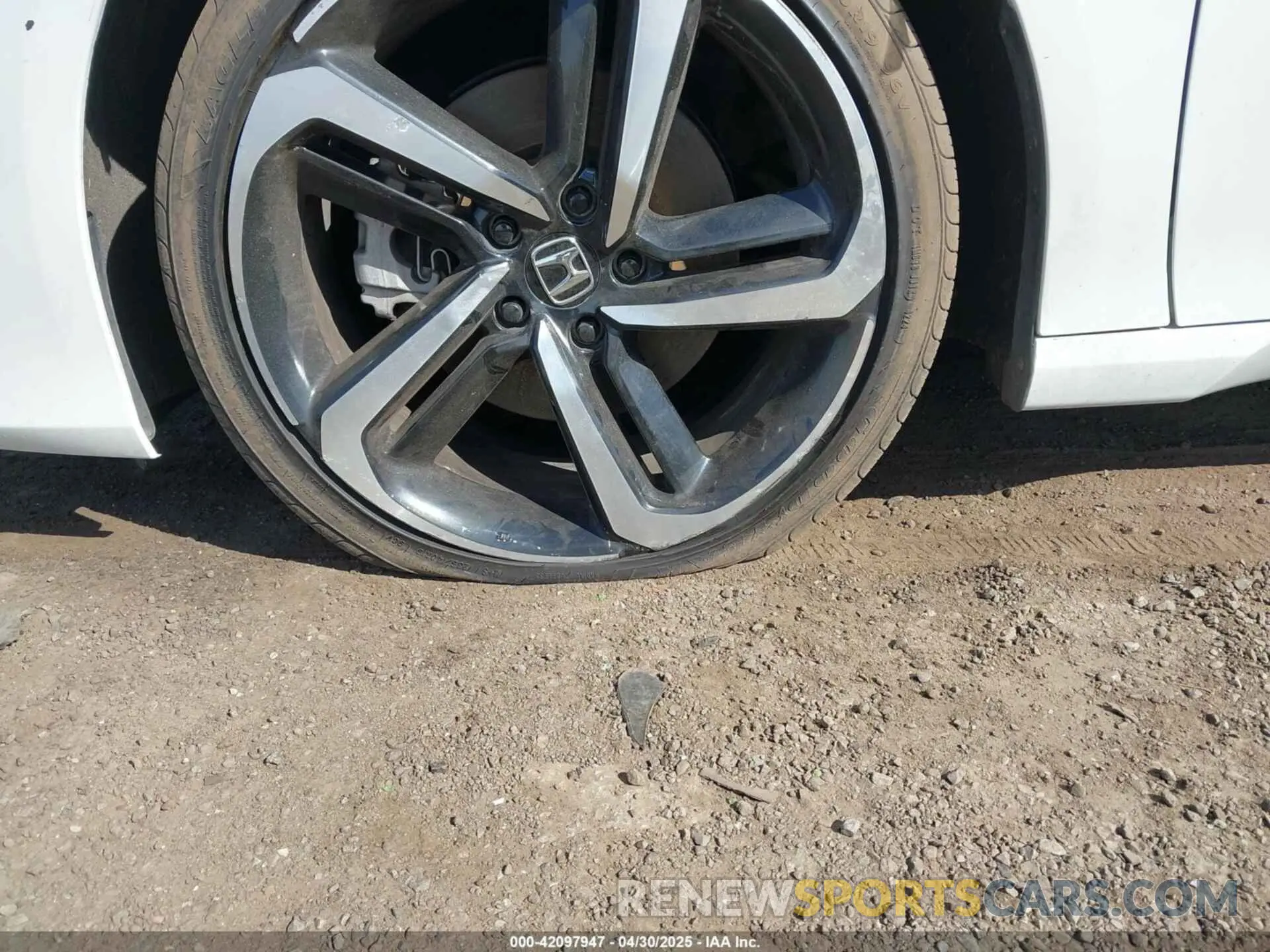 6 Photograph of a damaged car 1HGCV2F33NA020029 HONDA ACCORD 2022