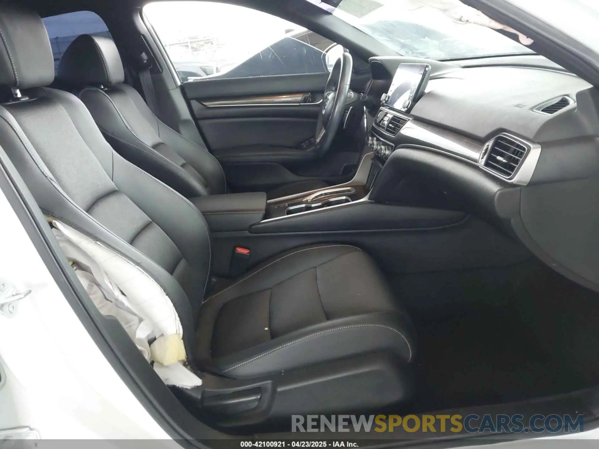5 Photograph of a damaged car 1HGCV2F34NA024414 HONDA ACCORD 2022
