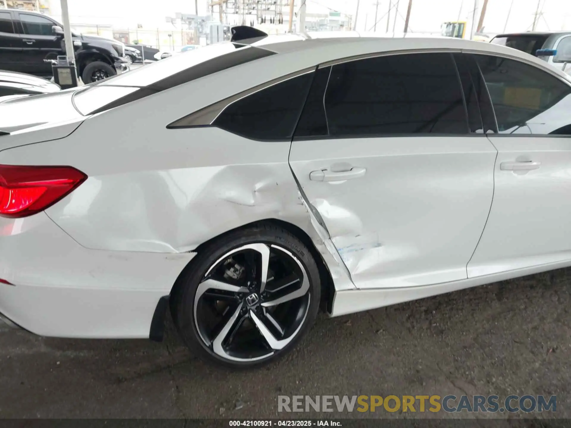 6 Photograph of a damaged car 1HGCV2F34NA024414 HONDA ACCORD 2022