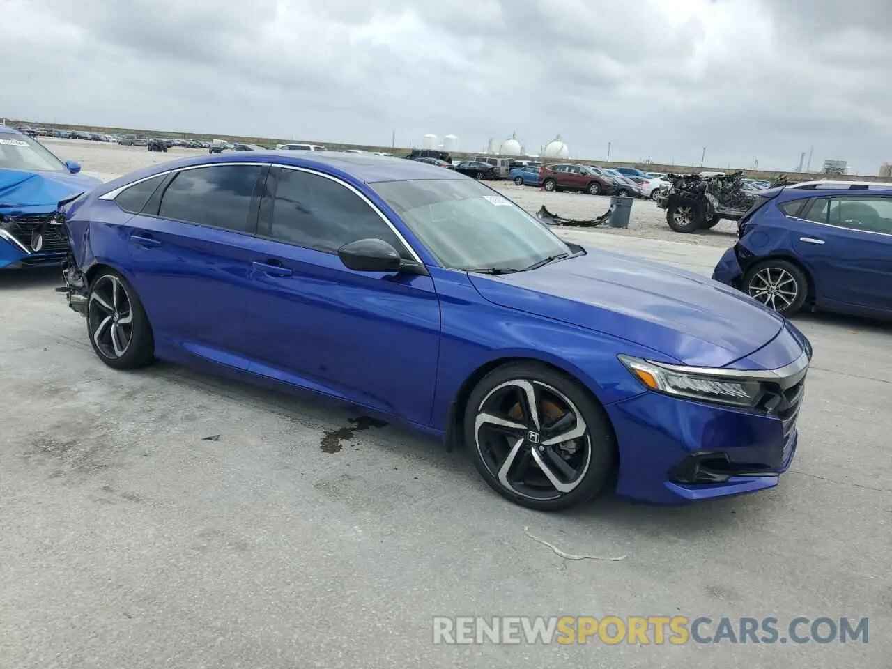 4 Photograph of a damaged car 1HGCV2F35NA001367 HONDA ACCORD 2022