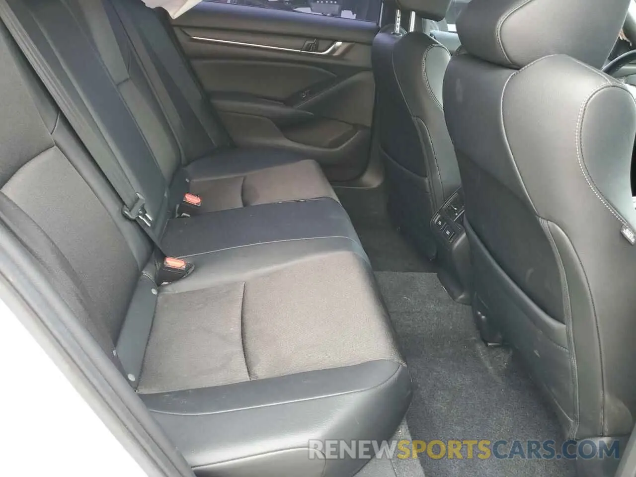 10 Photograph of a damaged car 1HGCV2F35NA001563 HONDA ACCORD 2022