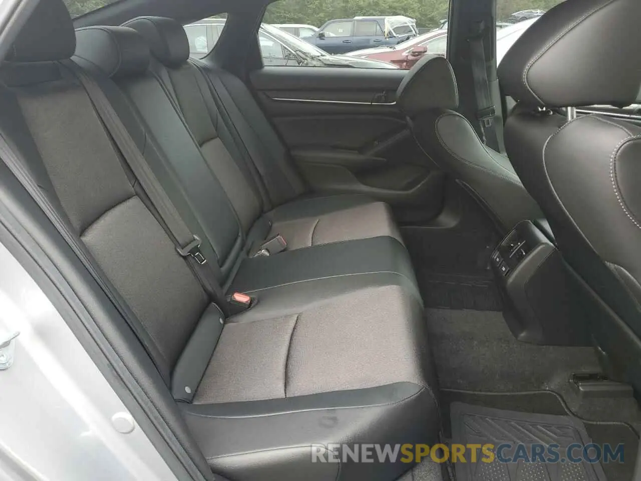 10 Photograph of a damaged car 1HGCV2F35NA013891 HONDA ACCORD 2022