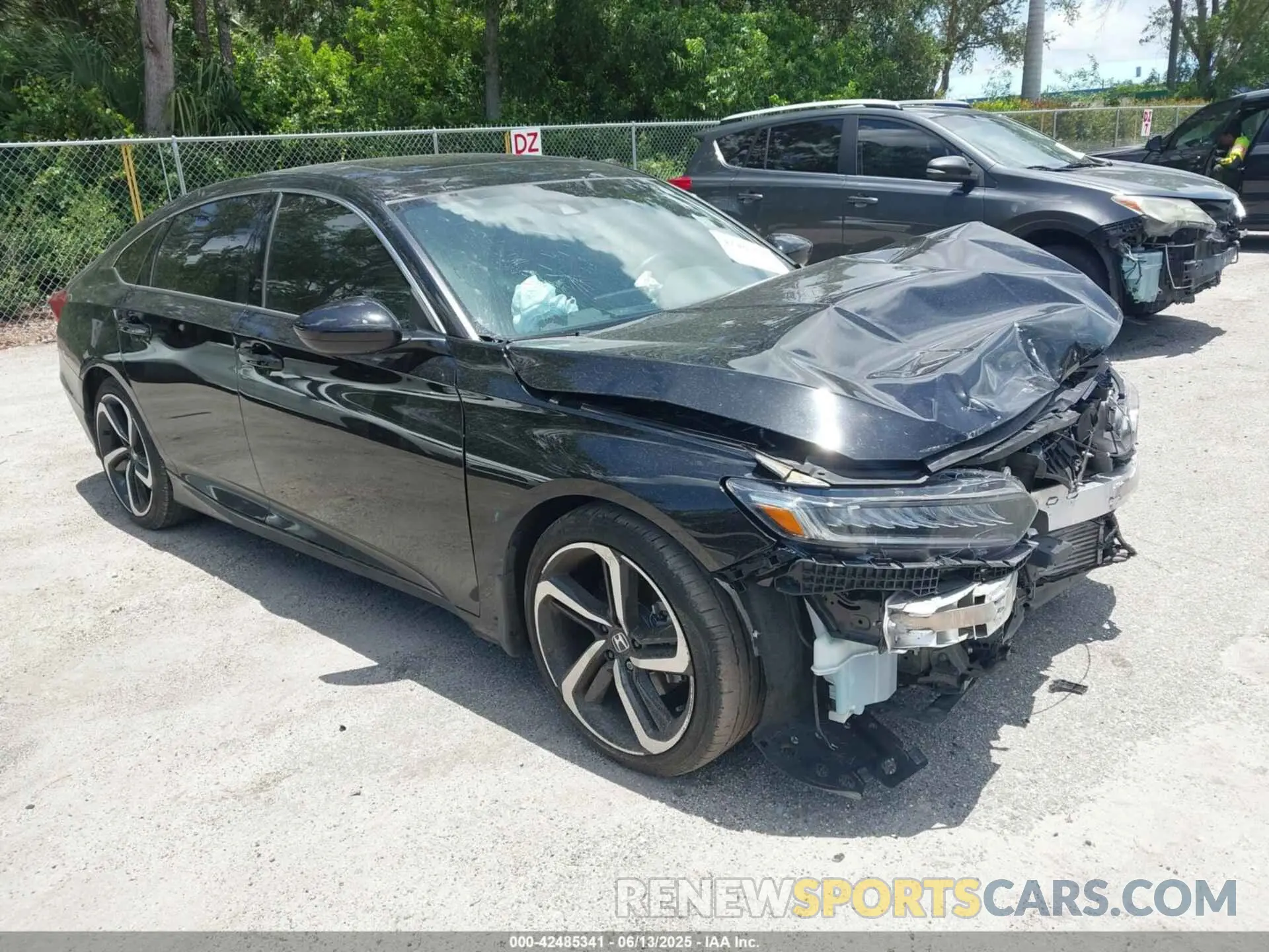 17 Photograph of a damaged car 1HGCV2F35NA014703 HONDA ACCORD 2022
