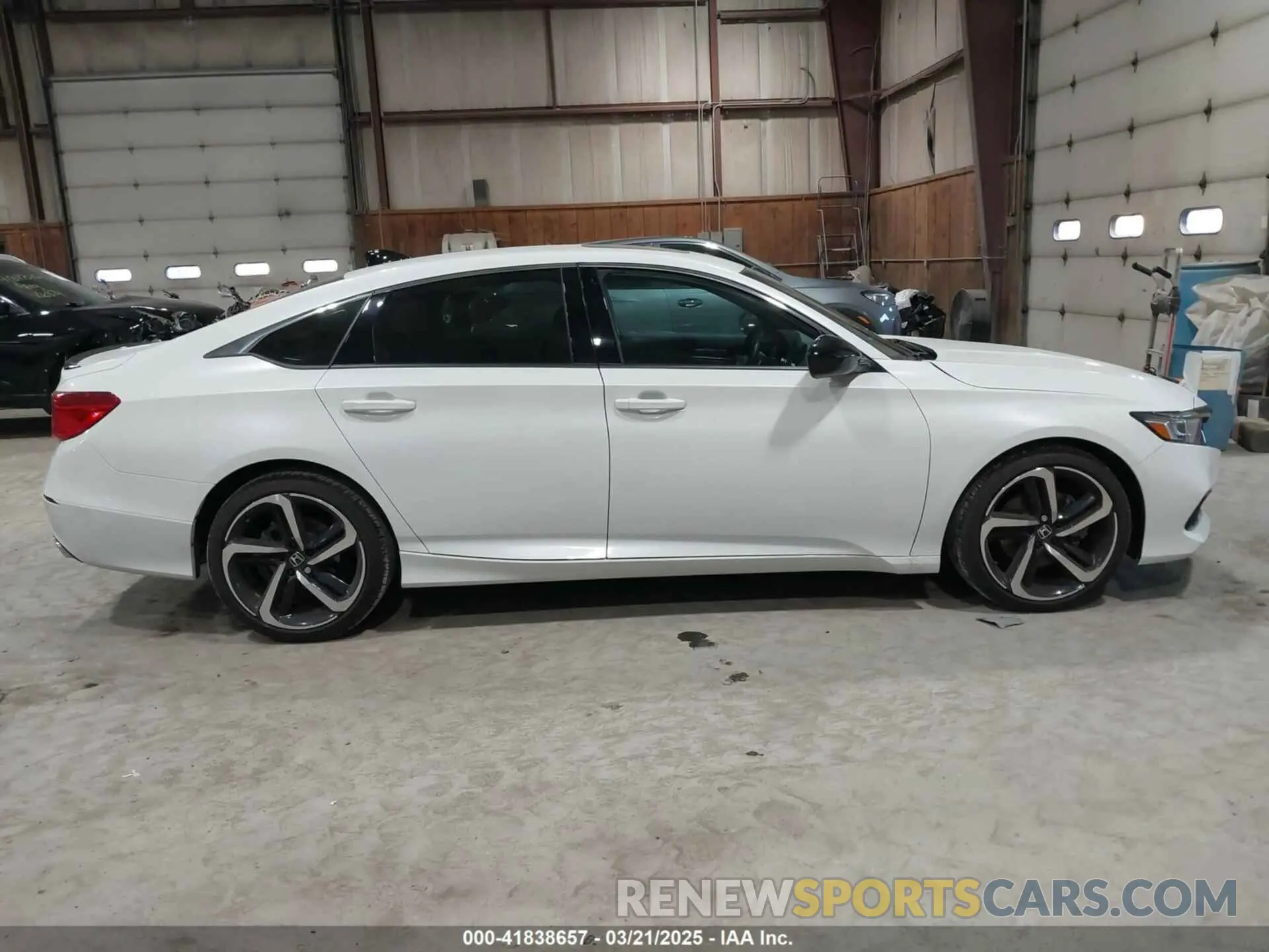 13 Photograph of a damaged car 1HGCV2F35NA020131 HONDA ACCORD 2022
