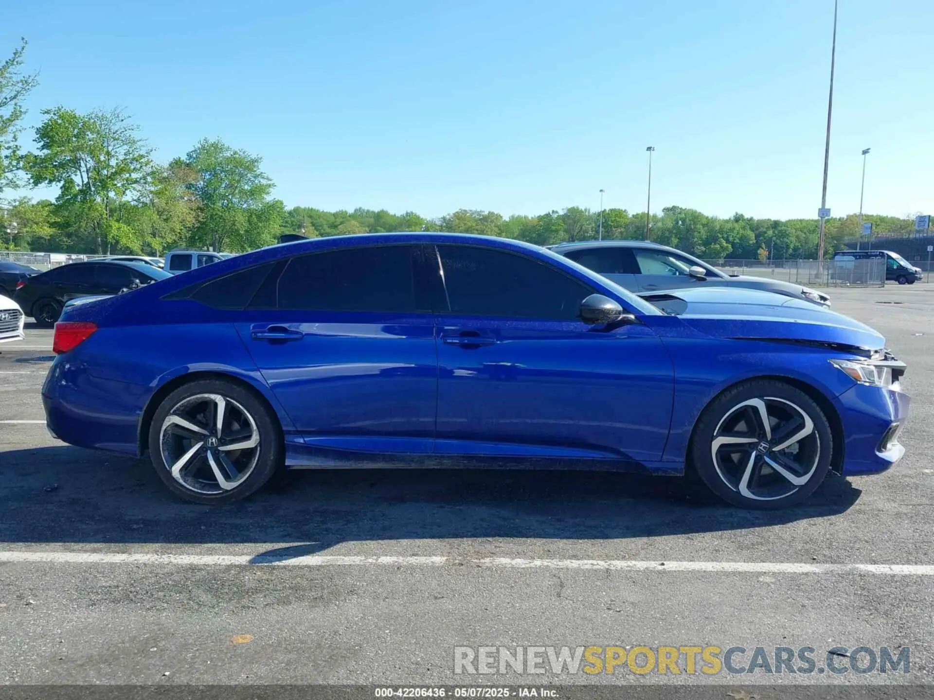 13 Photograph of a damaged car 1HGCV2F36NA015181 HONDA ACCORD 2022