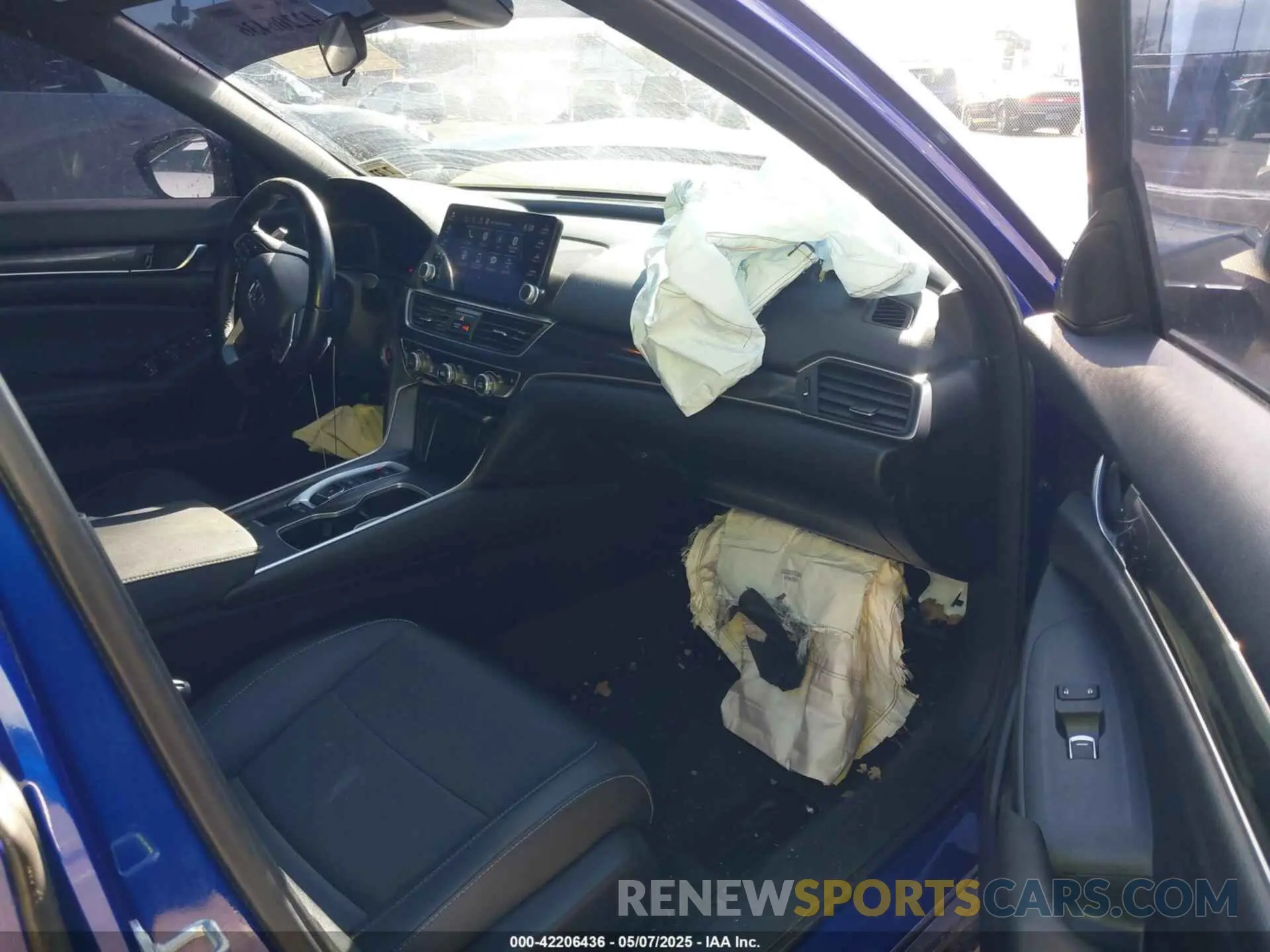 5 Photograph of a damaged car 1HGCV2F36NA015181 HONDA ACCORD 2022