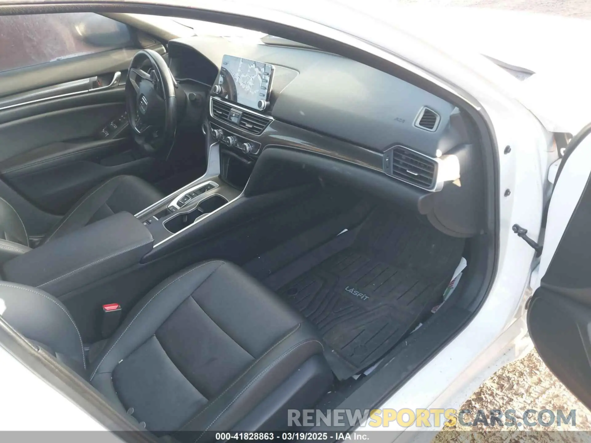 5 Photograph of a damaged car 1HGCV2F37NA017246 HONDA ACCORD 2022