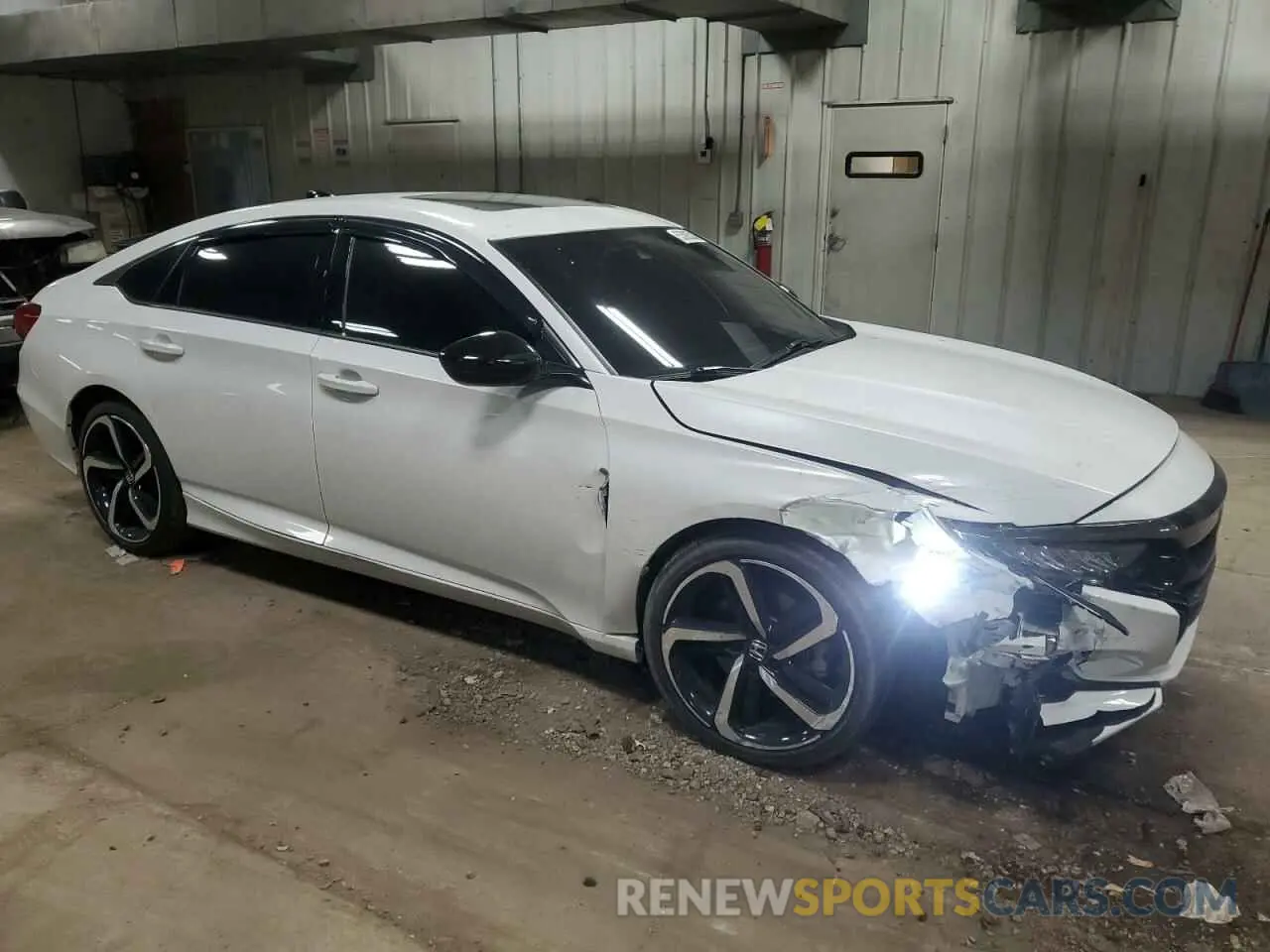 4 Photograph of a damaged car 1HGCV2F38NA005932 HONDA ACCORD 2022