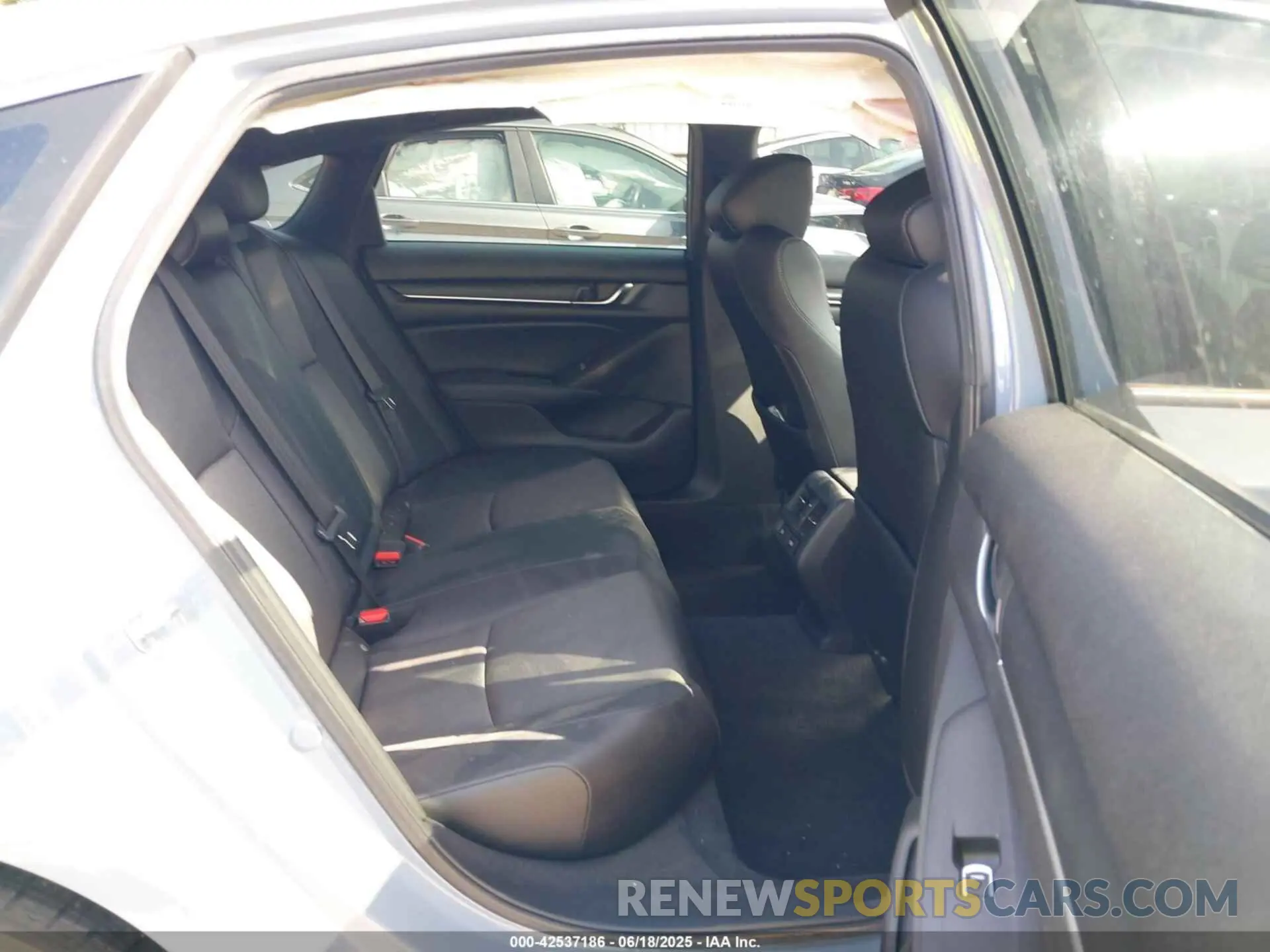 8 Photograph of a damaged car 1HGCV2F3XNA016768 HONDA ACCORD 2022
