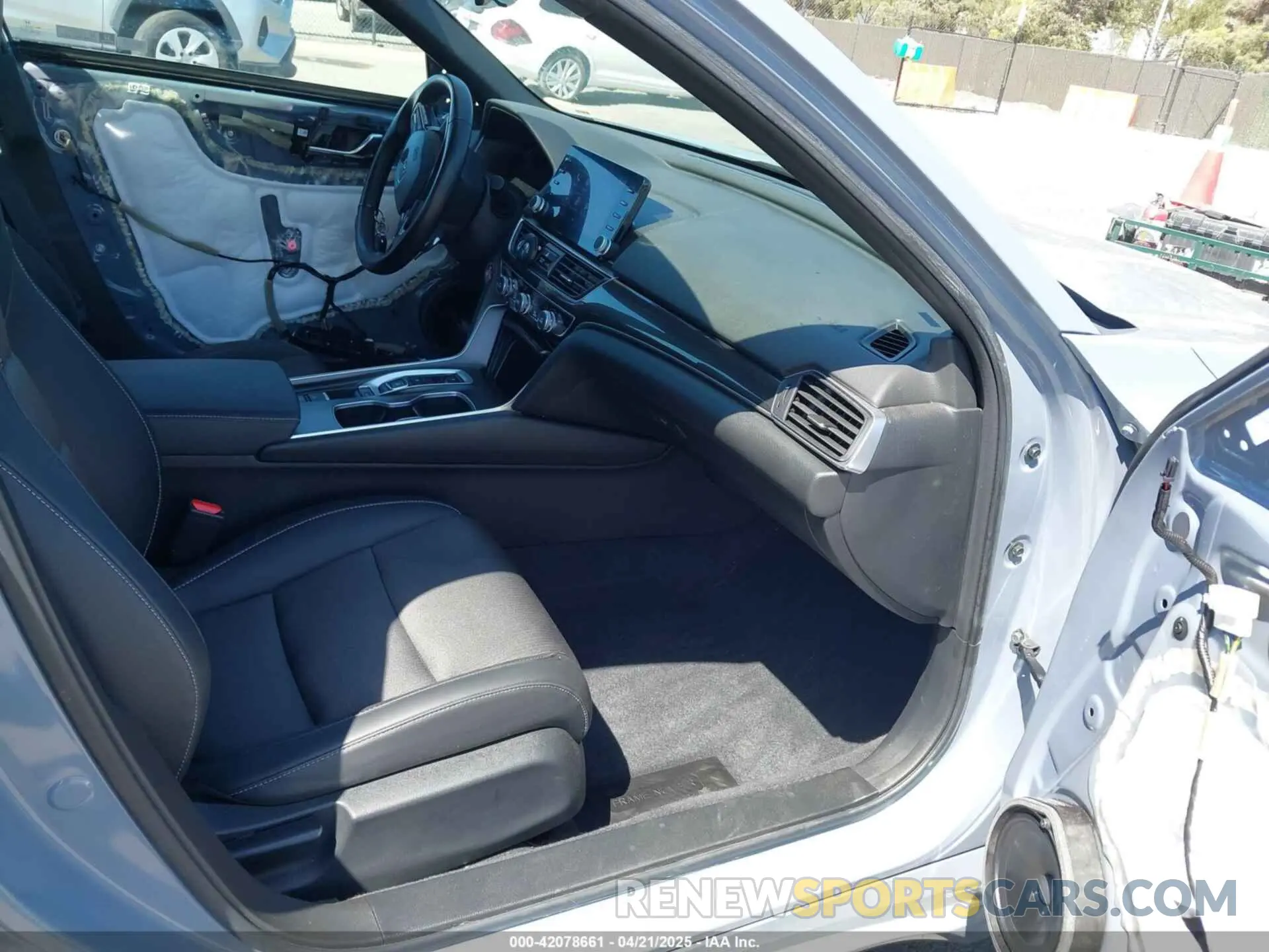 5 Photograph of a damaged car 1HGCV2F3XNA020609 HONDA ACCORD 2022