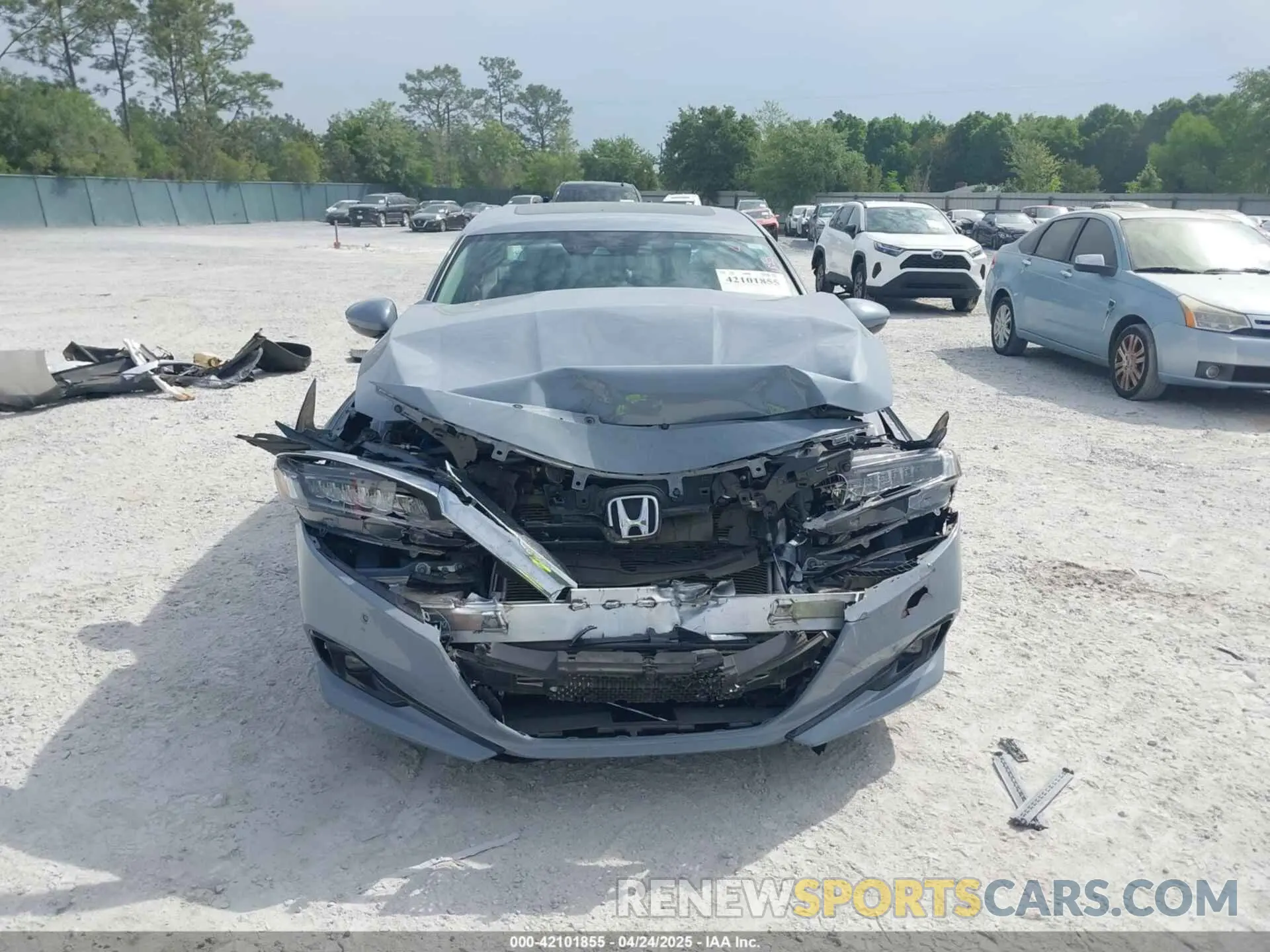 13 Photograph of a damaged car 1HGCV2F90NA011518 HONDA ACCORD 2022