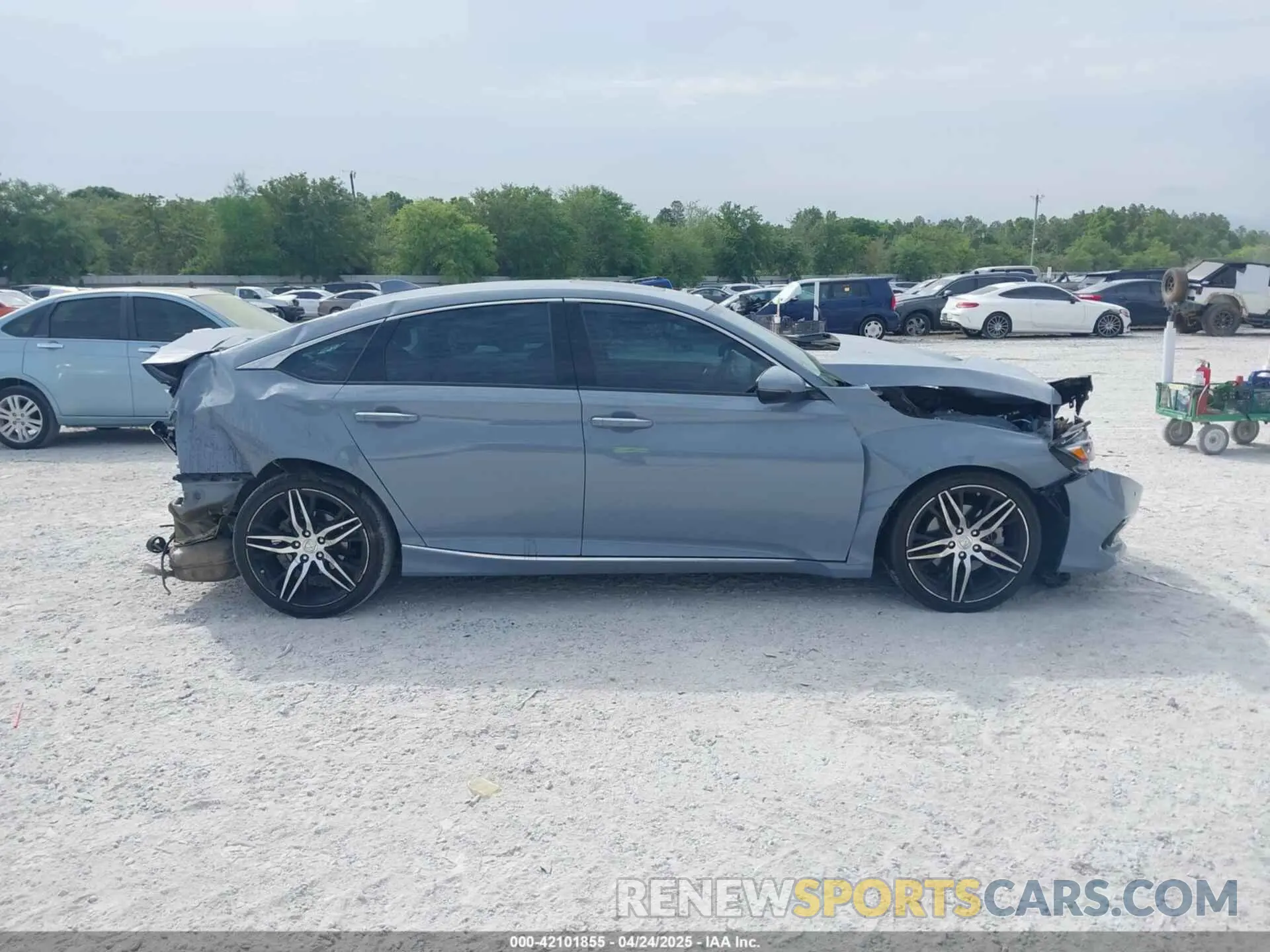 14 Photograph of a damaged car 1HGCV2F90NA011518 HONDA ACCORD 2022