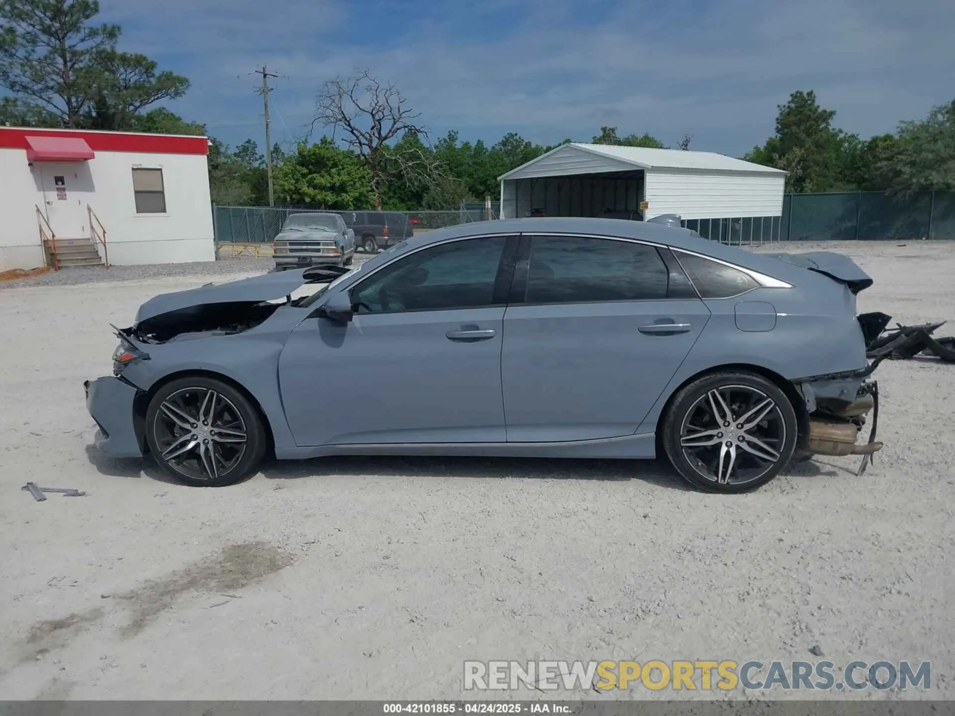 15 Photograph of a damaged car 1HGCV2F90NA011518 HONDA ACCORD 2022