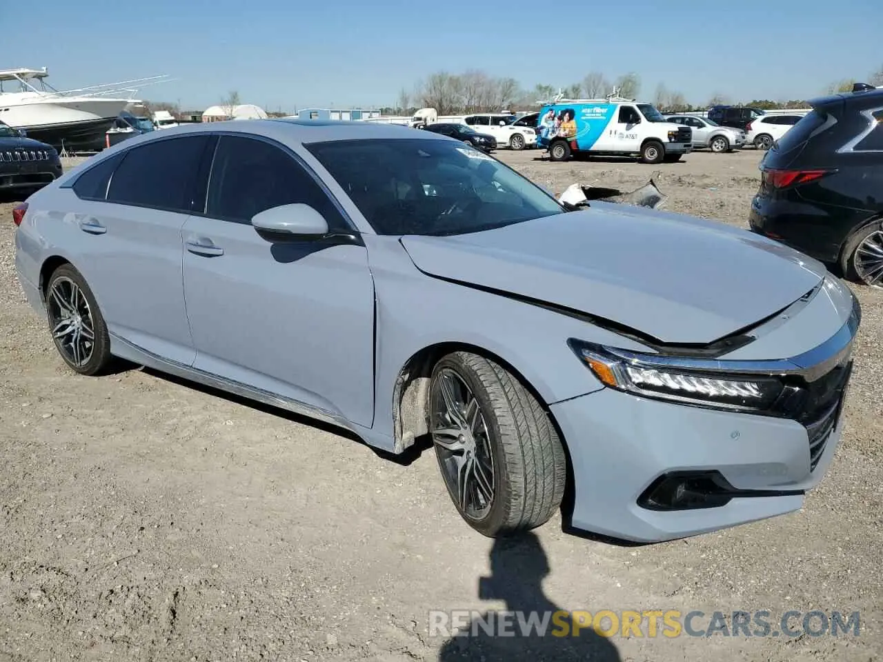 4 Photograph of a damaged car 1HGCV2F92NA005641 HONDA ACCORD 2022