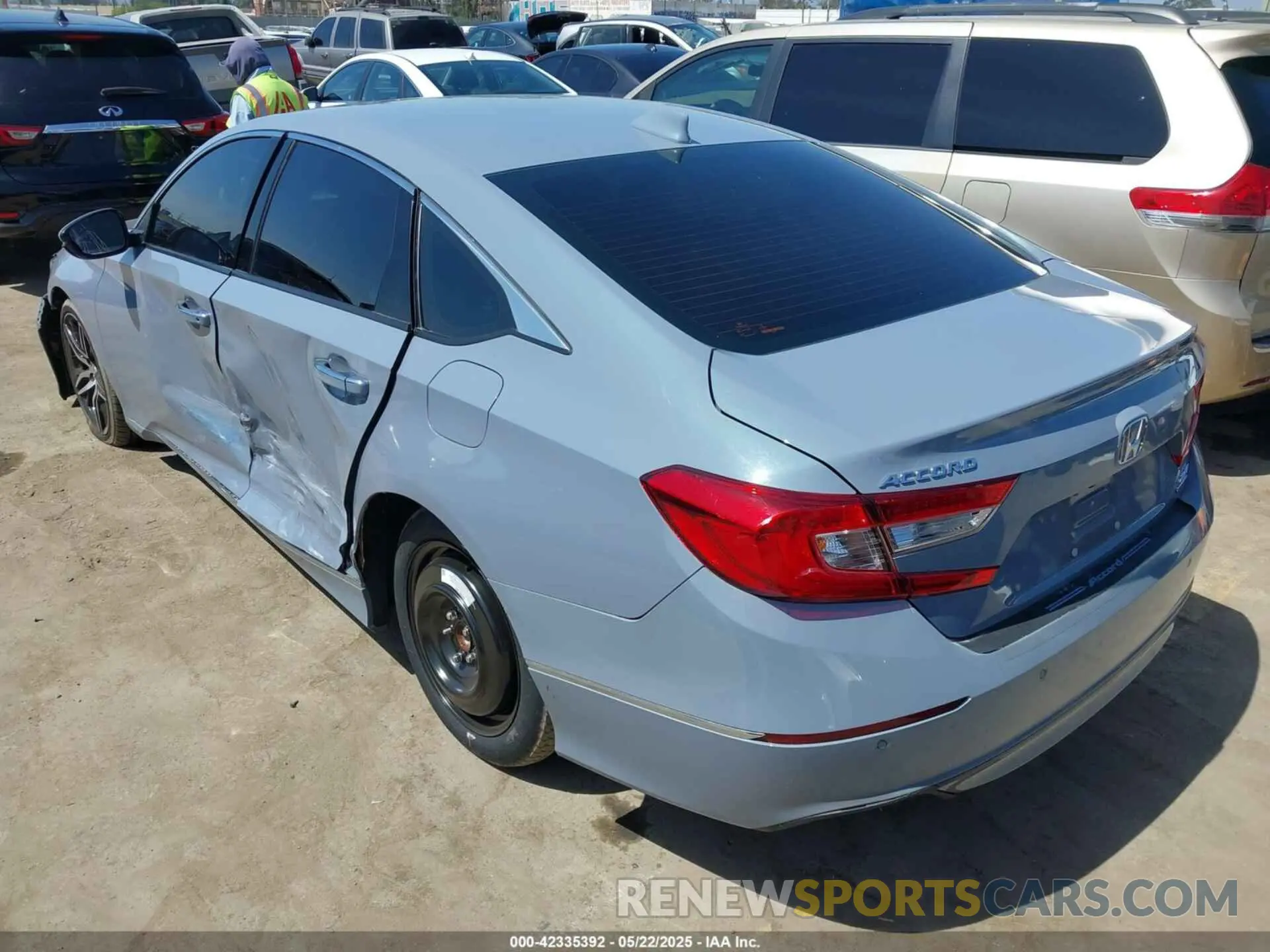 3 Photograph of a damaged car 1HGCV2F95NA008324 HONDA ACCORD 2022