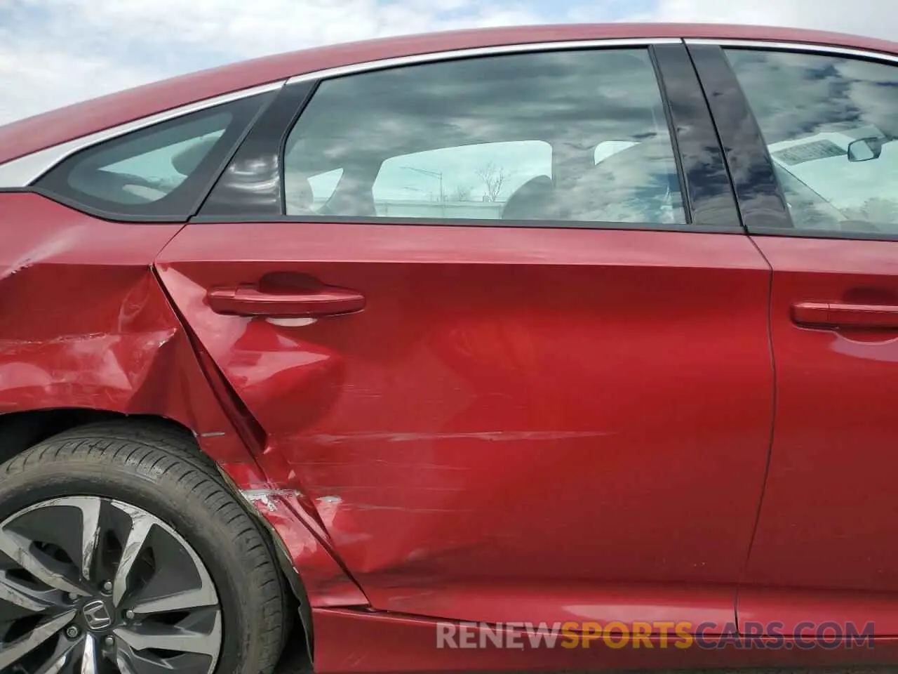 10 Photograph of a damaged car 1HGCV3F19NA010710 HONDA ACCORD 2022