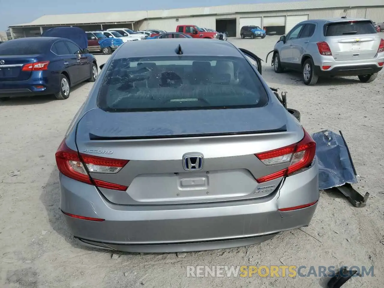 6 Photograph of a damaged car 1HGCV3F20NA014637 HONDA ACCORD 2022