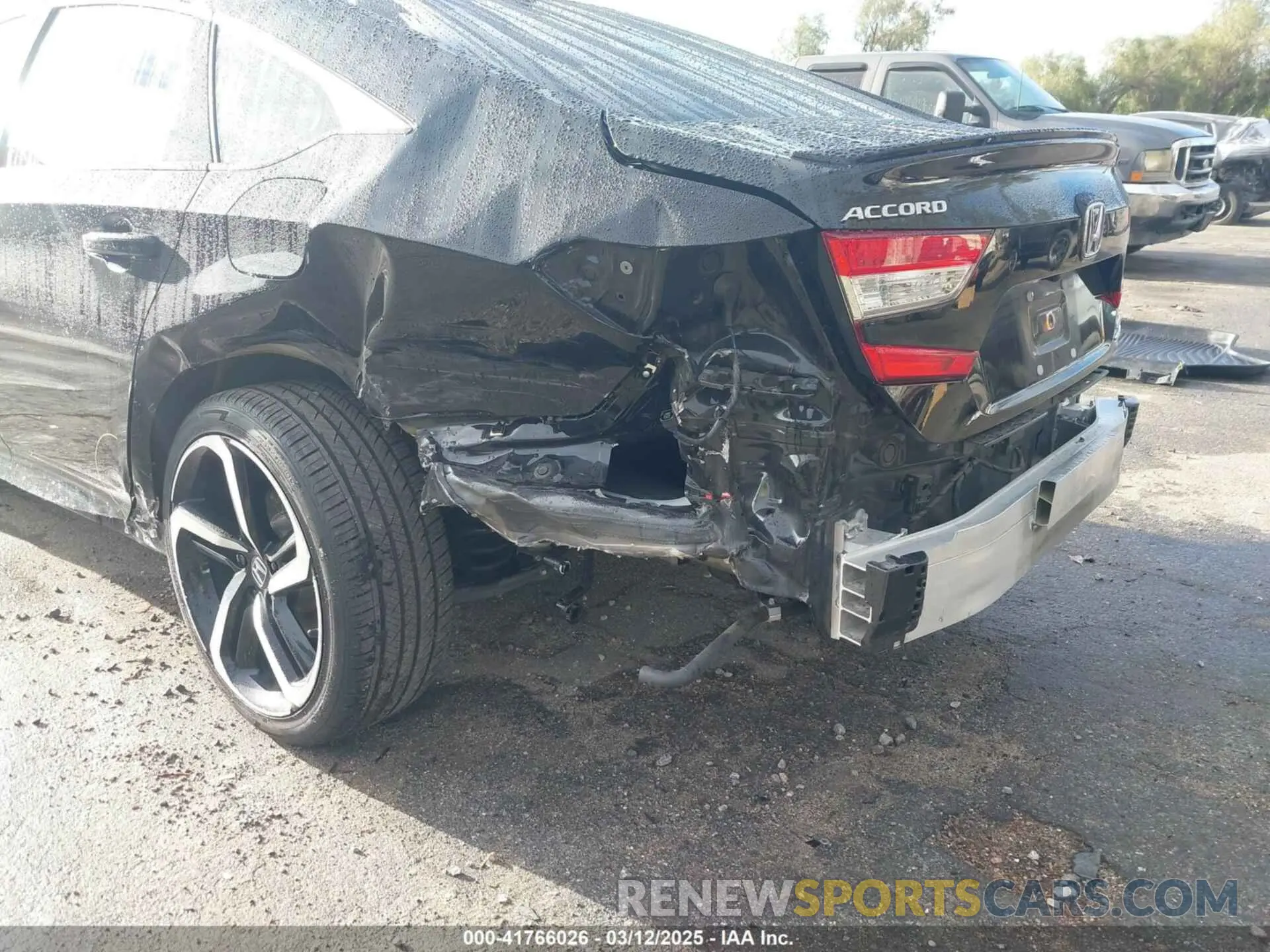 18 Photograph of a damaged car 1HGCV3F20NA034984 HONDA ACCORD 2022