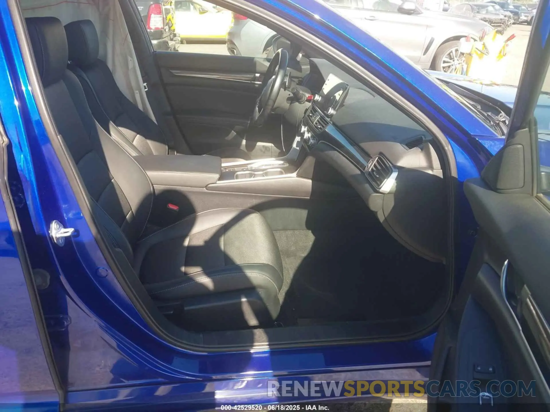 5 Photograph of a damaged car 1HGCV3F20NA039022 HONDA ACCORD 2022