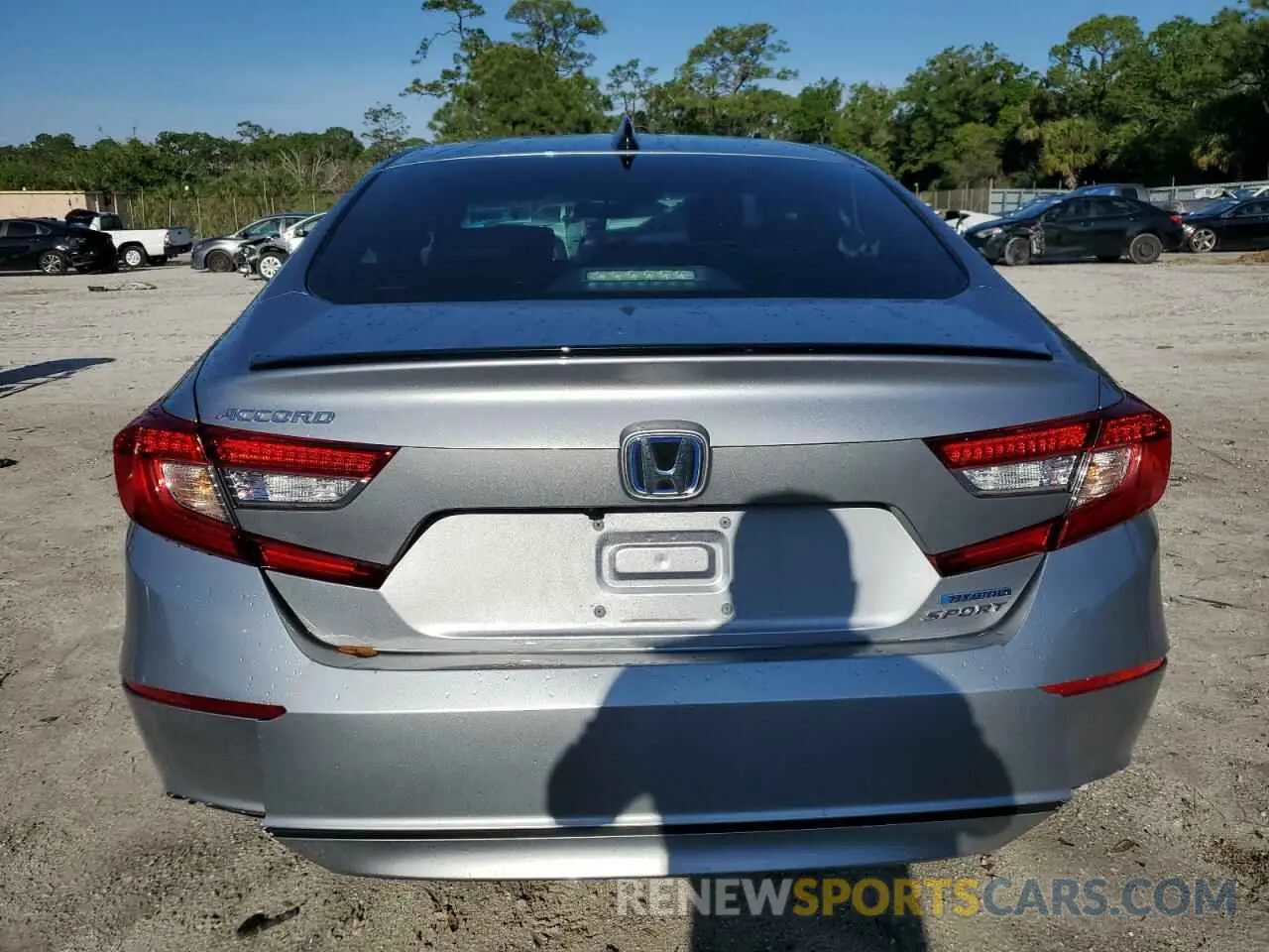 6 Photograph of a damaged car 1HGCV3F20NA039067 HONDA ACCORD 2022