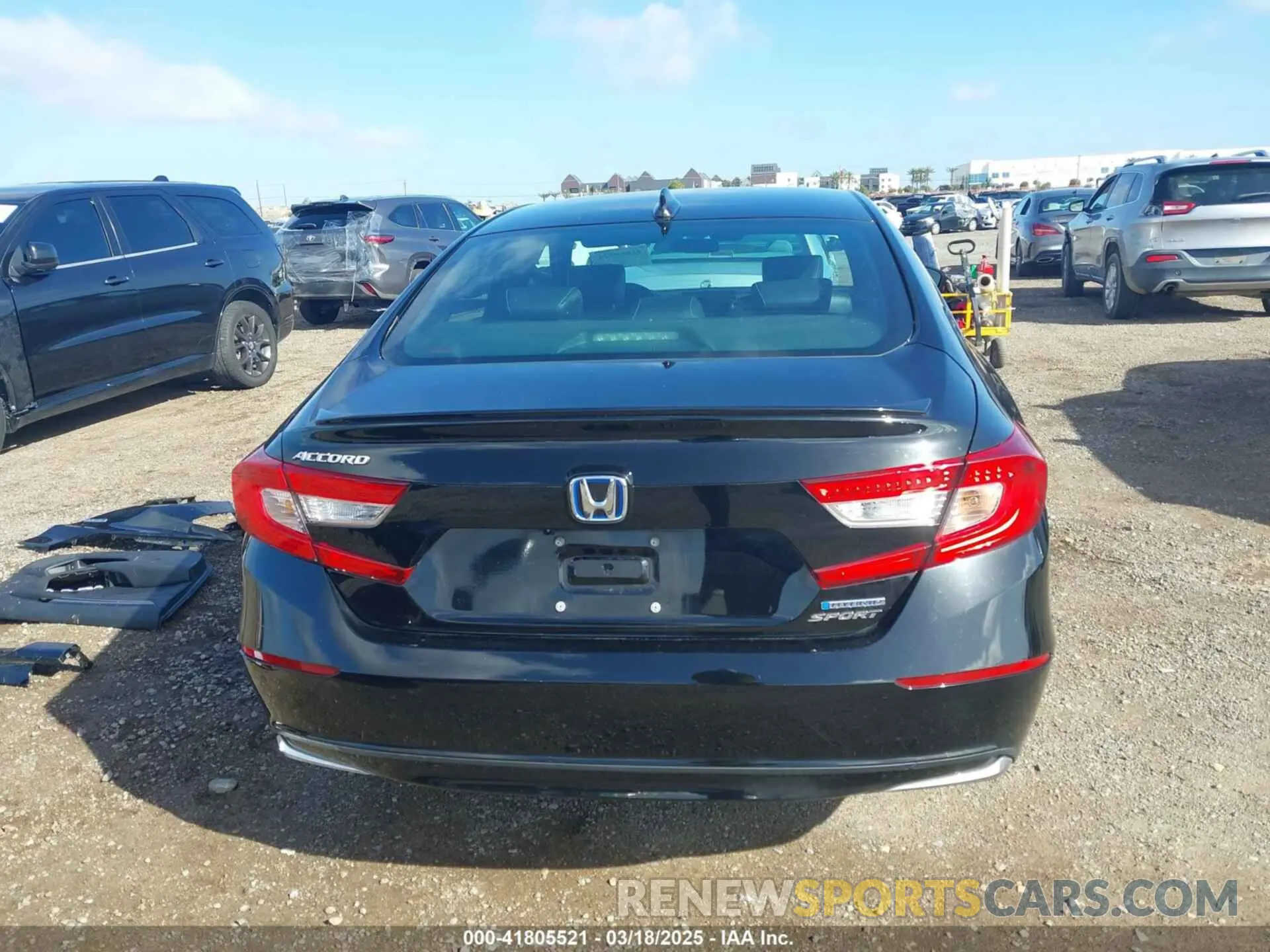 17 Photograph of a damaged car 1HGCV3F21NA008636 HONDA ACCORD 2022