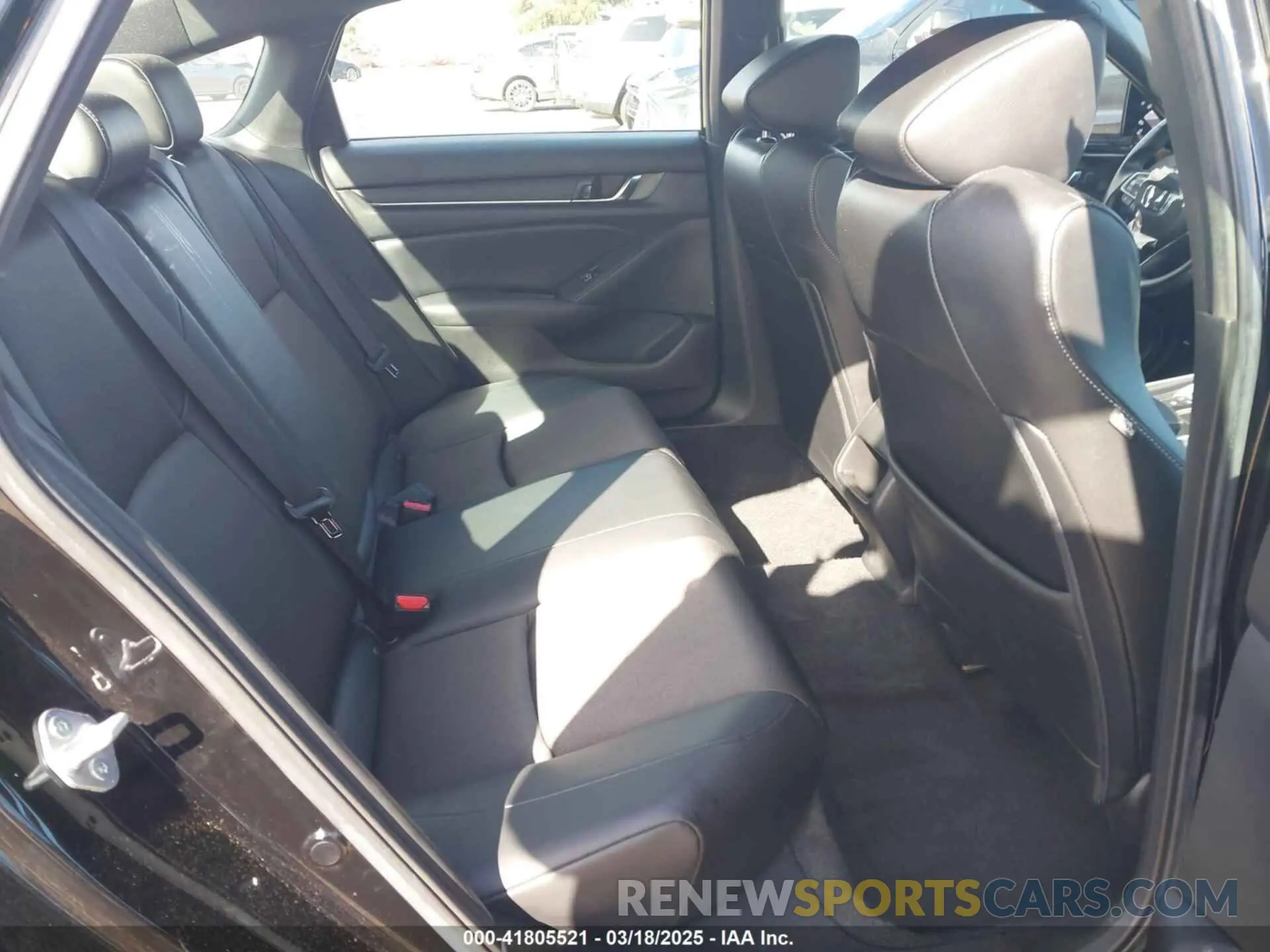 8 Photograph of a damaged car 1HGCV3F21NA008636 HONDA ACCORD 2022