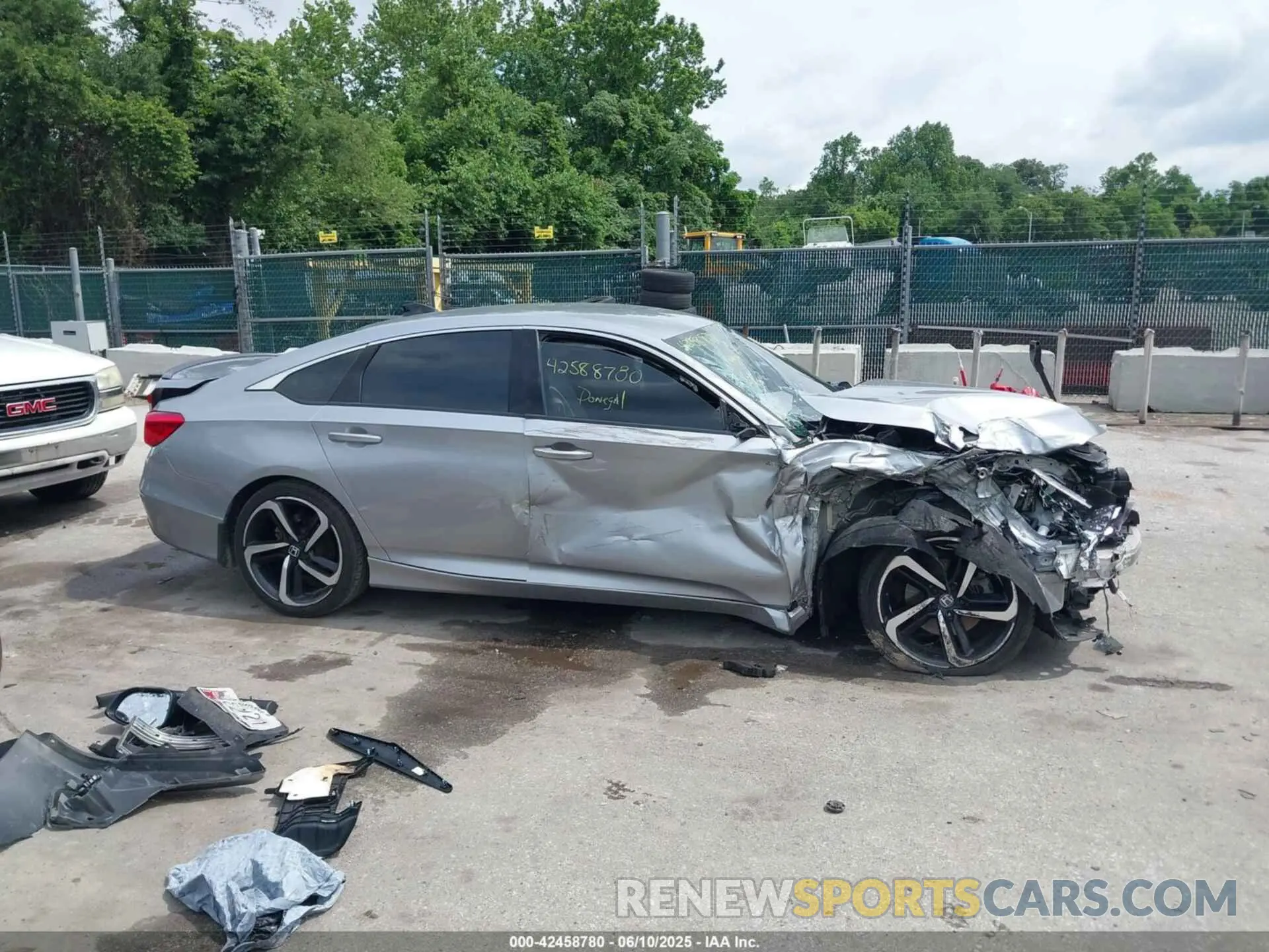 13 Photograph of a damaged car 1HGCV3F21NA037375 HONDA ACCORD 2022
