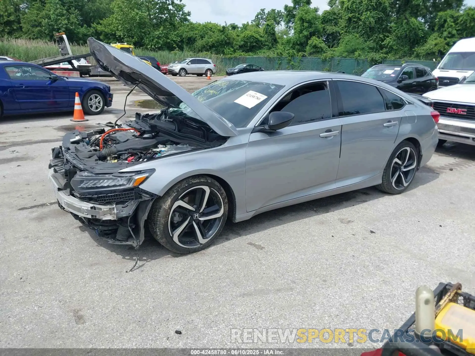 2 Photograph of a damaged car 1HGCV3F21NA037375 HONDA ACCORD 2022
