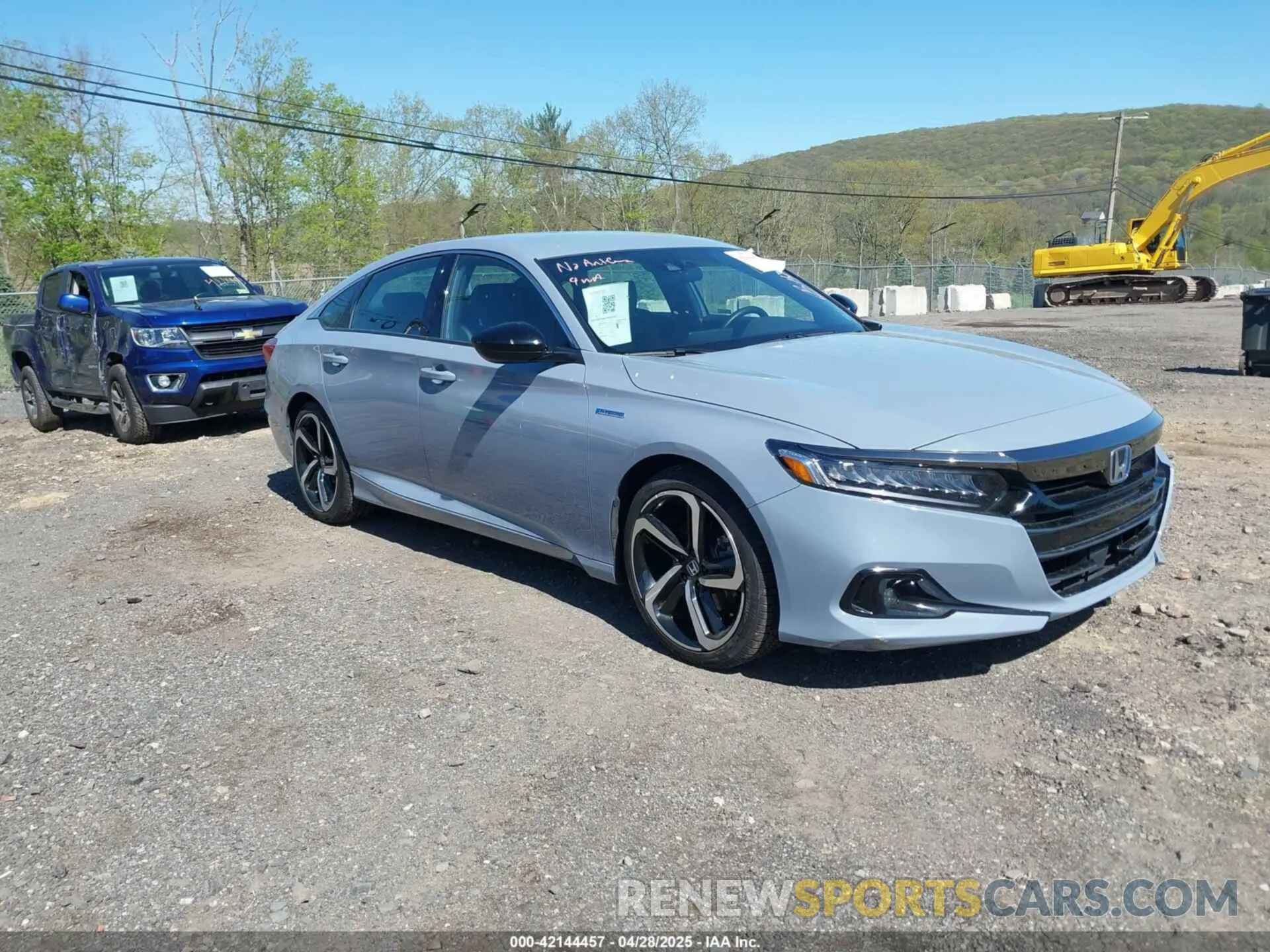 1 Photograph of a damaged car 1HGCV3F21NA044617 HONDA ACCORD 2022