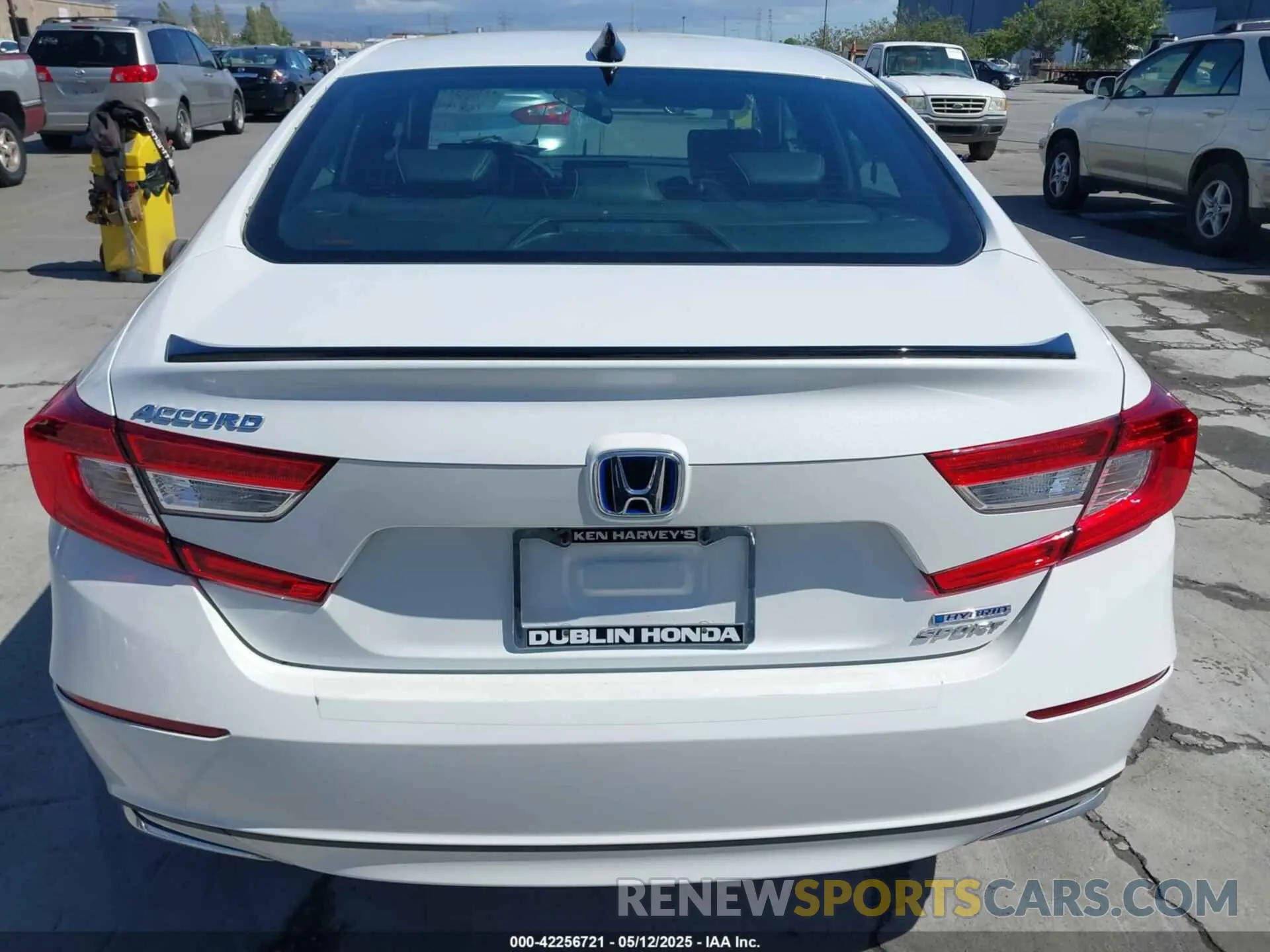 15 Photograph of a damaged car 1HGCV3F21NA047677 HONDA ACCORD 2022