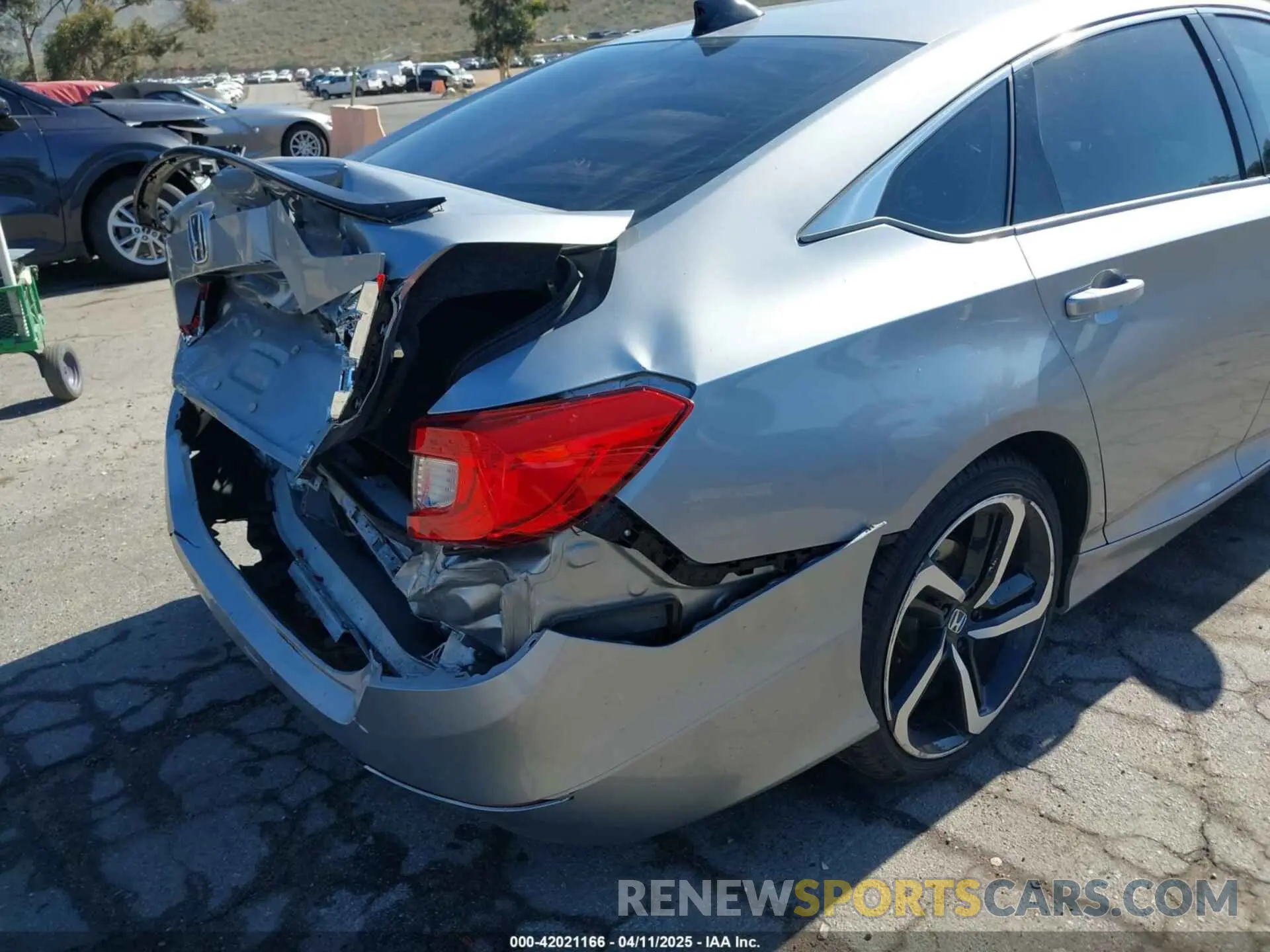 17 Photograph of a damaged car 1HGCV3F22NA019242 HONDA ACCORD 2022
