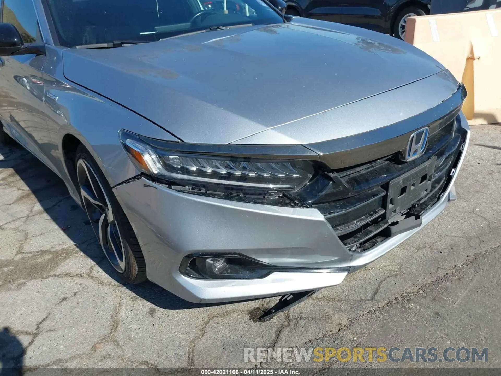 18 Photograph of a damaged car 1HGCV3F22NA019242 HONDA ACCORD 2022