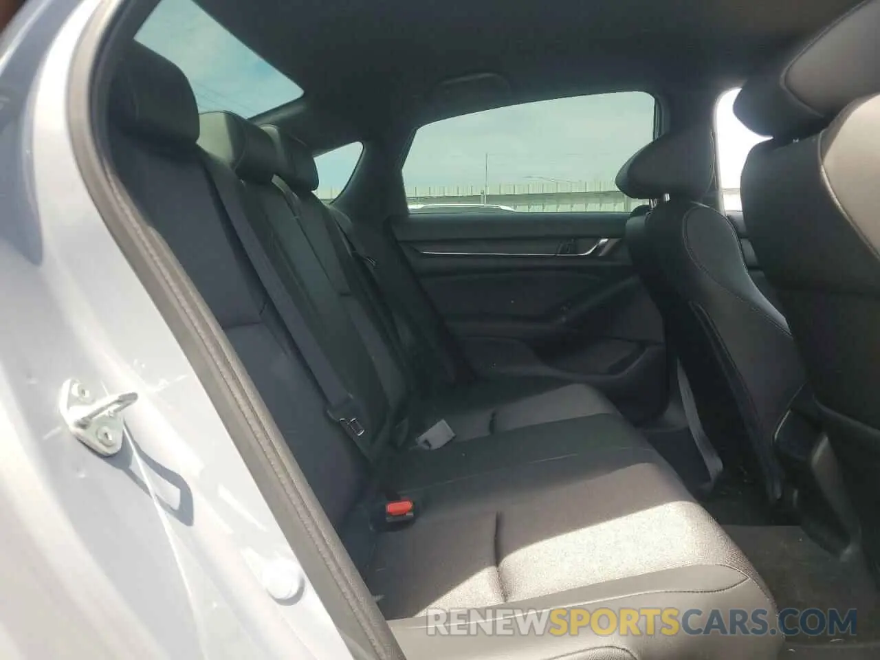 10 Photograph of a damaged car 1HGCV3F22NA039622 HONDA ACCORD 2022