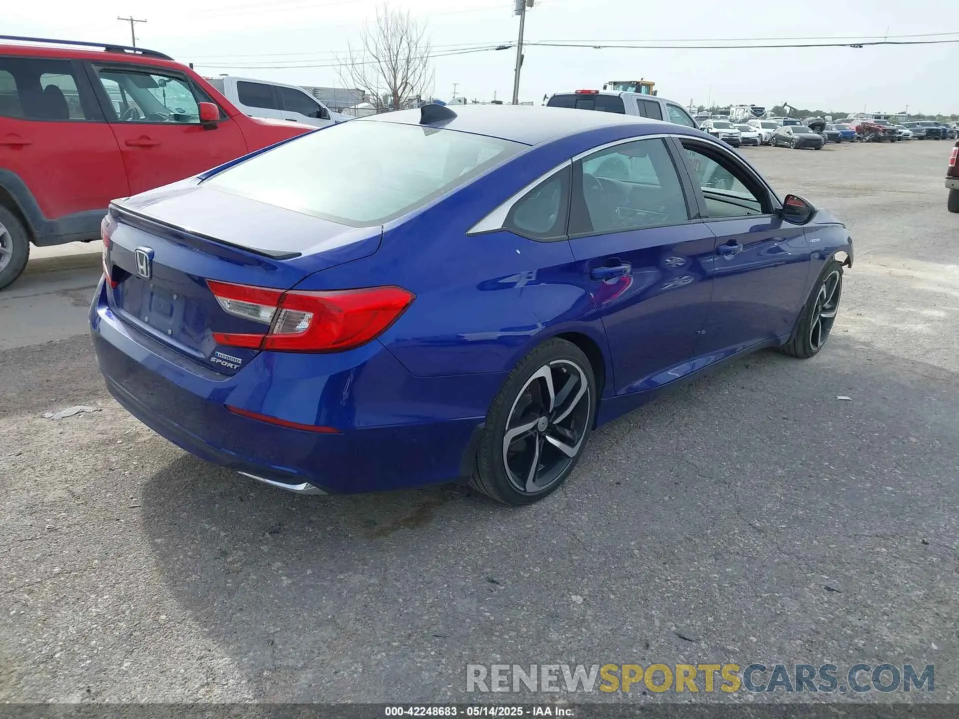 4 Photograph of a damaged car 1HGCV3F23NA014082 HONDA ACCORD 2022