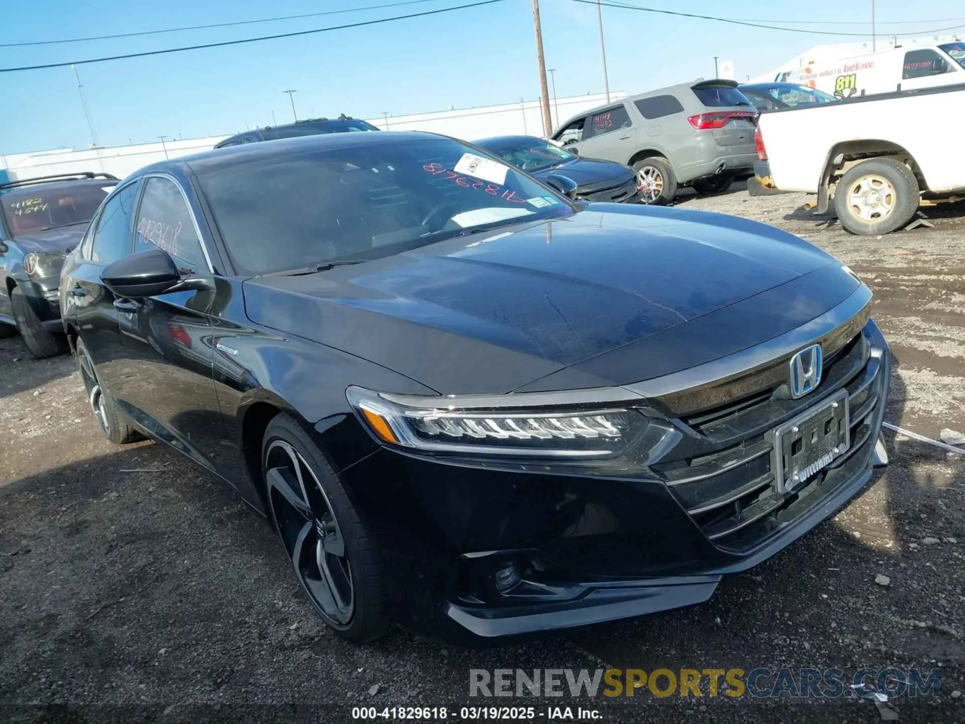 1 Photograph of a damaged car 1HGCV3F23NA028323 HONDA ACCORD 2022