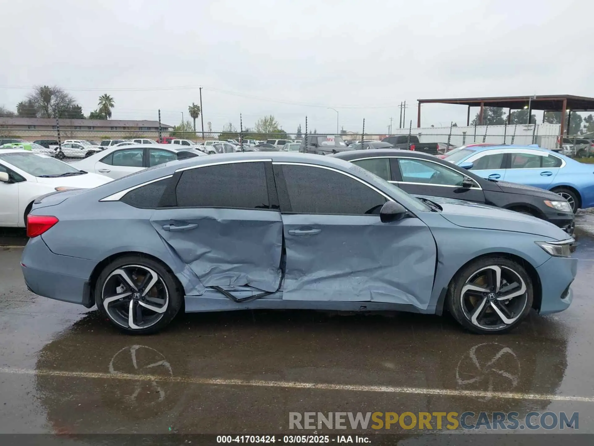 13 Photograph of a damaged car 1HGCV3F24NA025138 HONDA ACCORD 2022