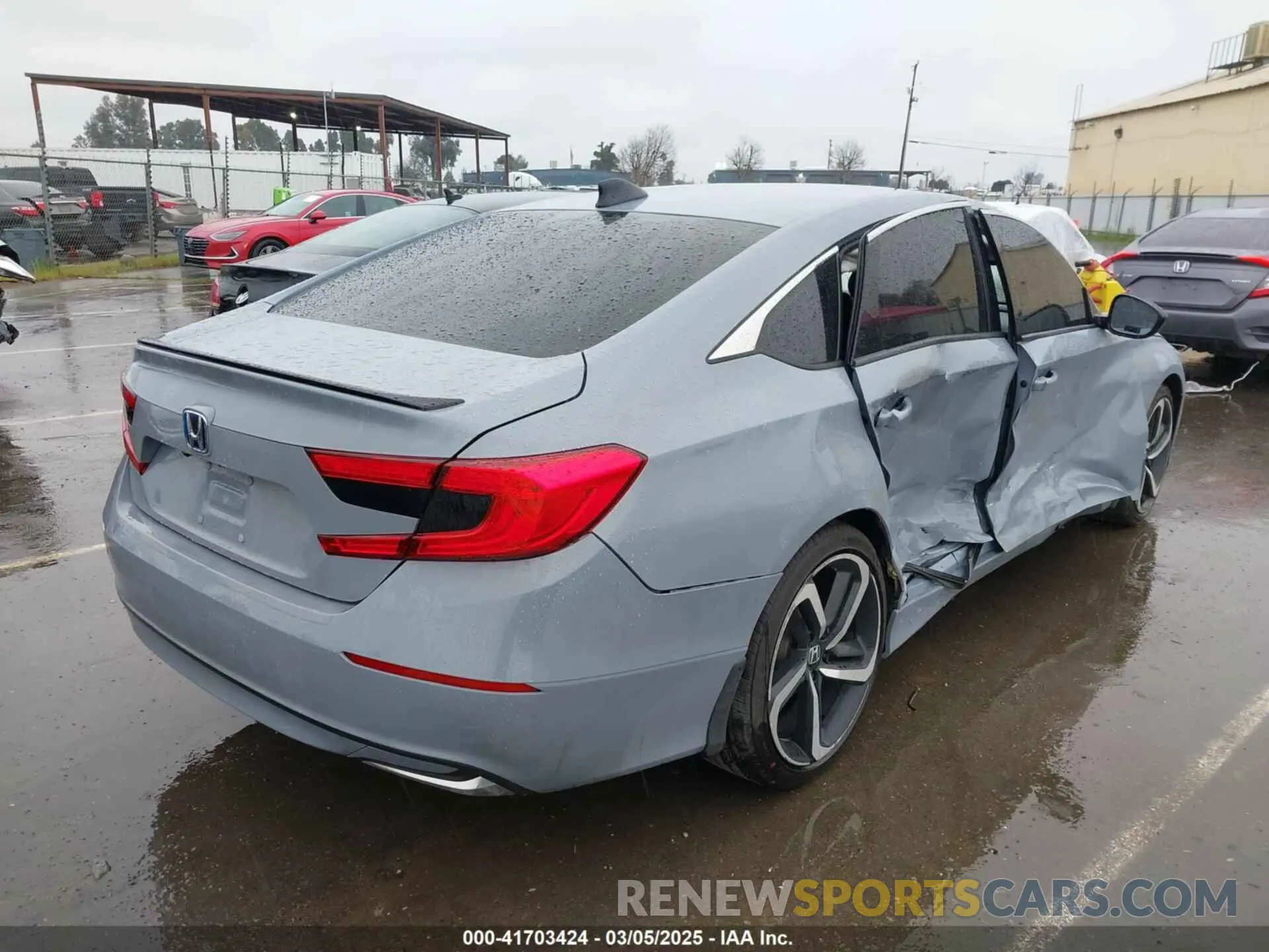 4 Photograph of a damaged car 1HGCV3F24NA025138 HONDA ACCORD 2022
