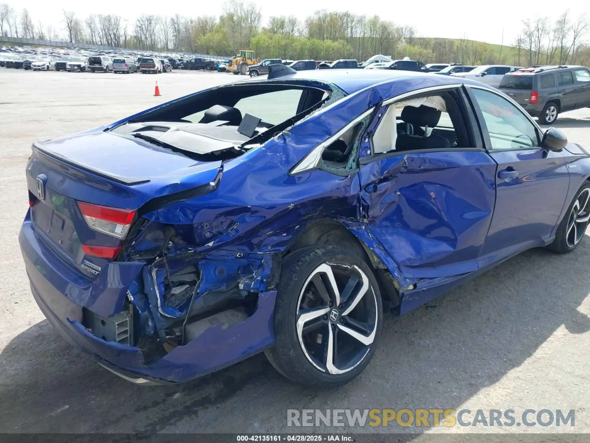 18 Photograph of a damaged car 1HGCV3F24NA032526 HONDA ACCORD 2022