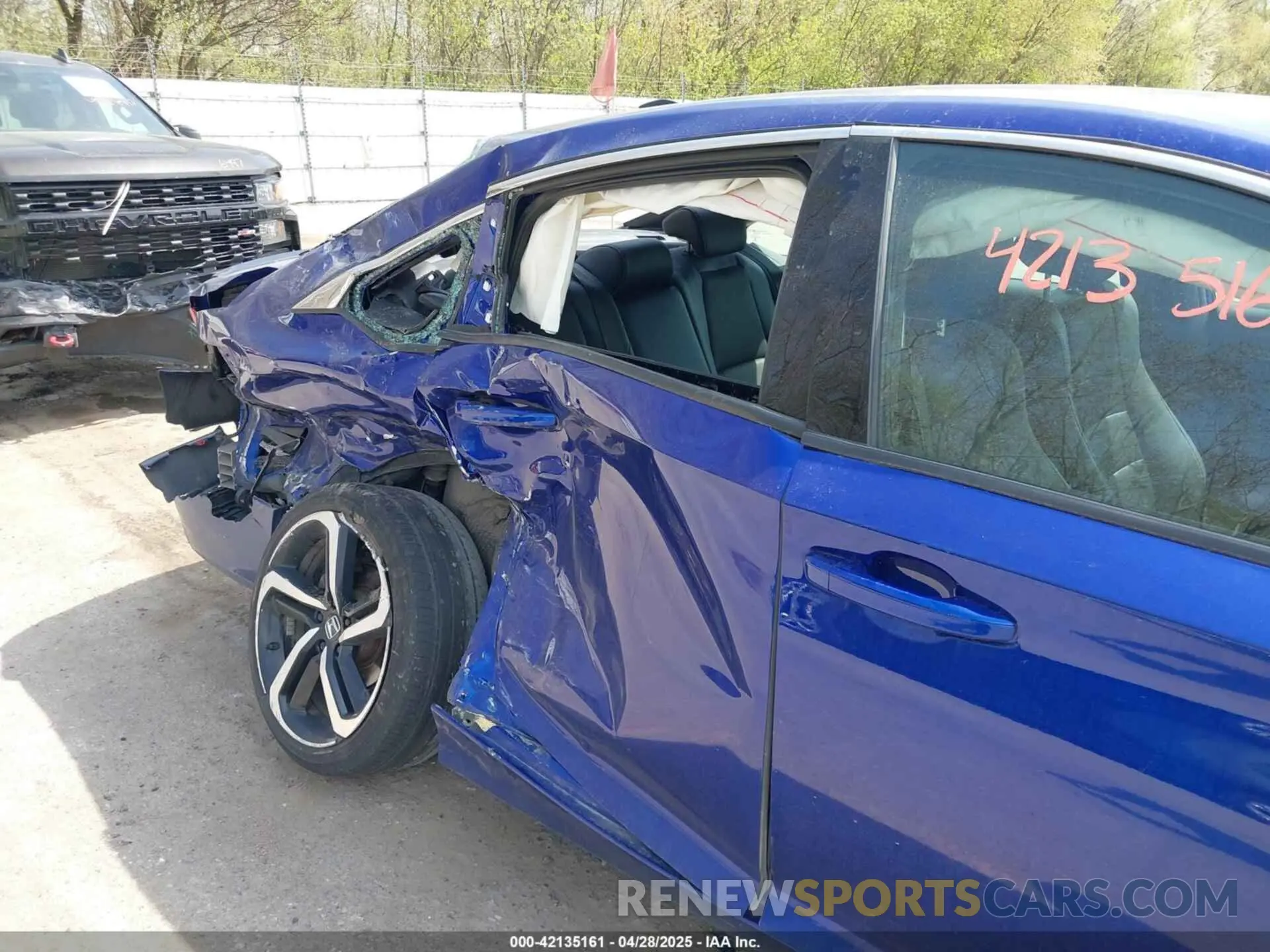 6 Photograph of a damaged car 1HGCV3F24NA032526 HONDA ACCORD 2022