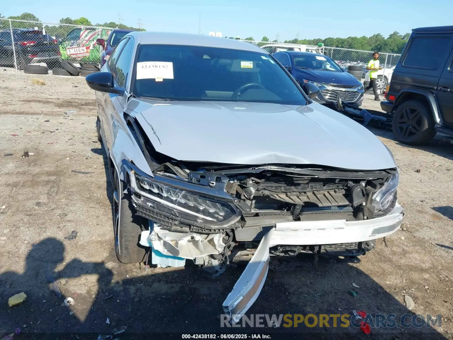 6 Photograph of a damaged car 1HGCV3F24NA037807 HONDA ACCORD 2022