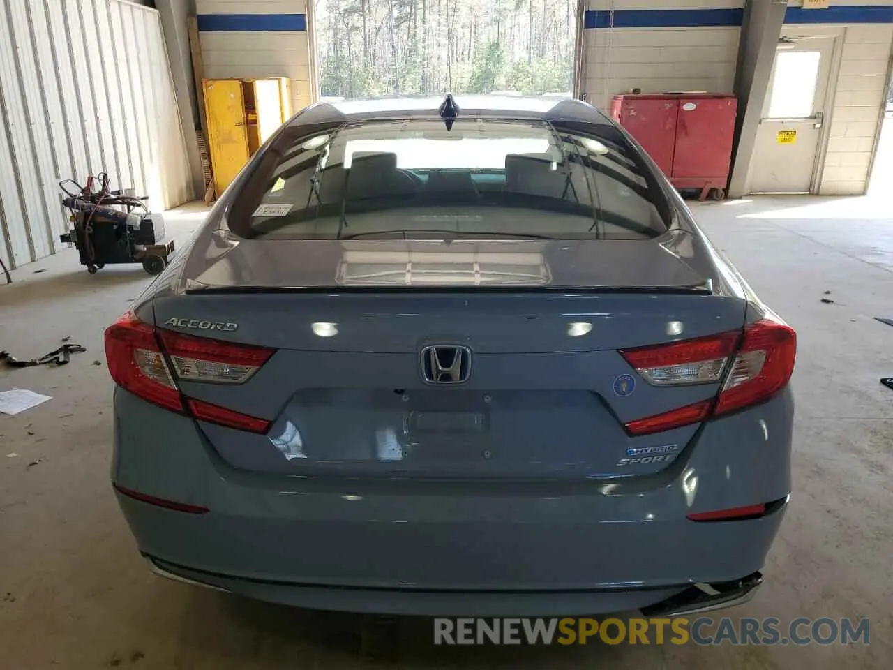 6 Photograph of a damaged car 1HGCV3F24NA040688 HONDA ACCORD 2022