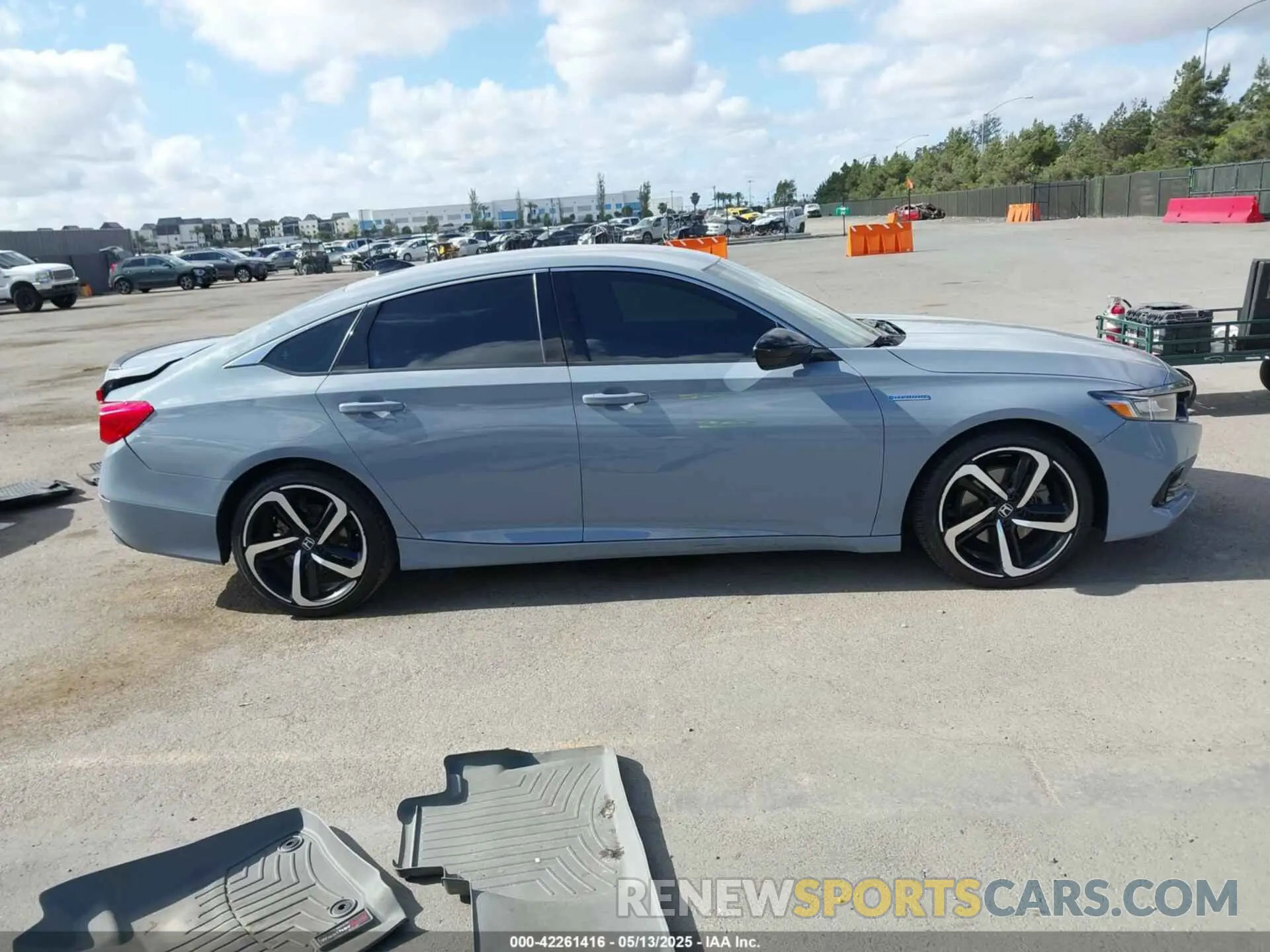 13 Photograph of a damaged car 1HGCV3F25NA042661 HONDA ACCORD 2022