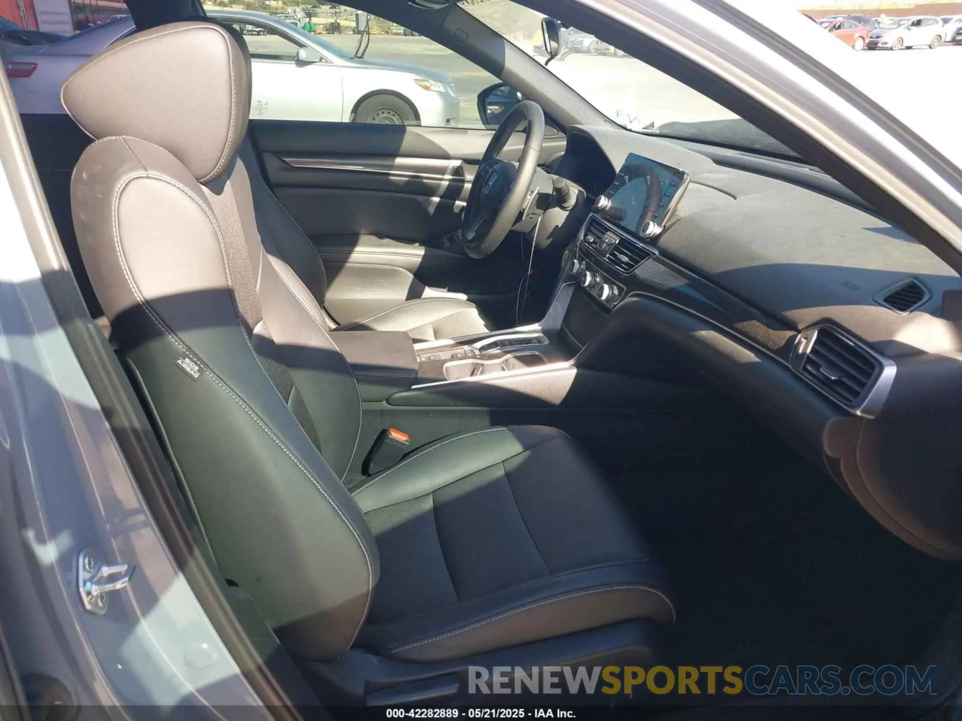 5 Photograph of a damaged car 1HGCV3F26NA033774 HONDA ACCORD 2022