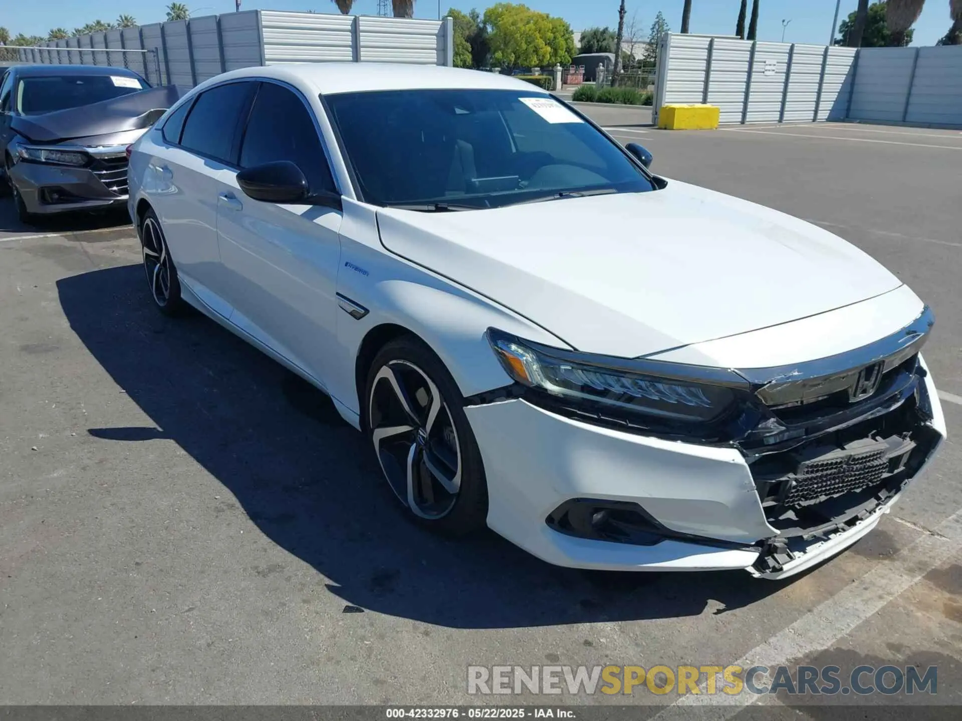 1 Photograph of a damaged car 1HGCV3F26NA035881 HONDA ACCORD 2022