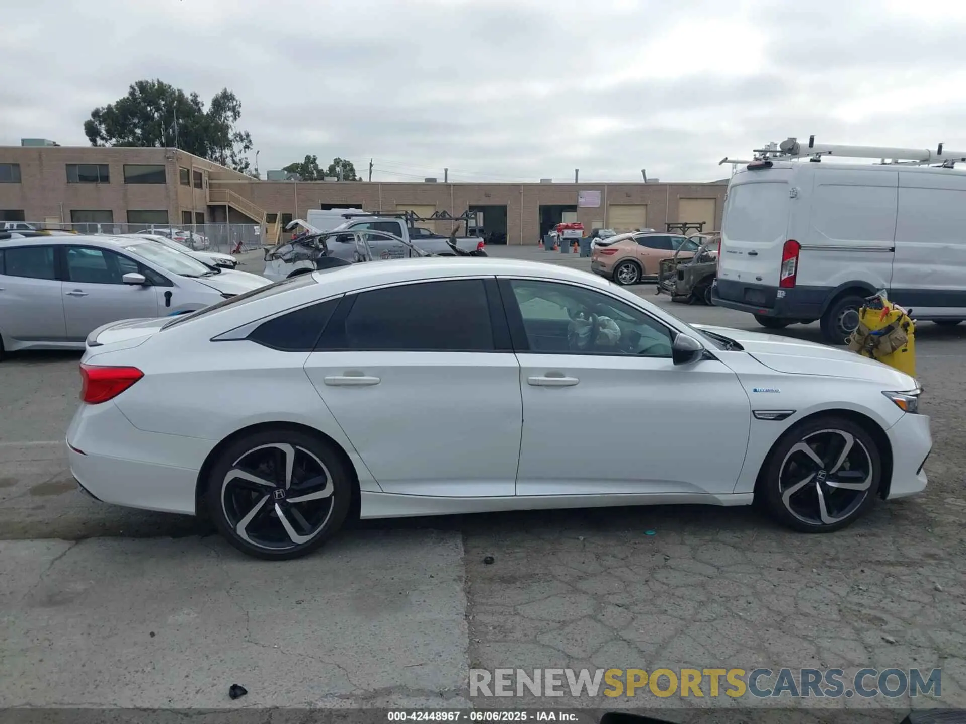 12 Photograph of a damaged car 1HGCV3F27NA038904 HONDA ACCORD 2022