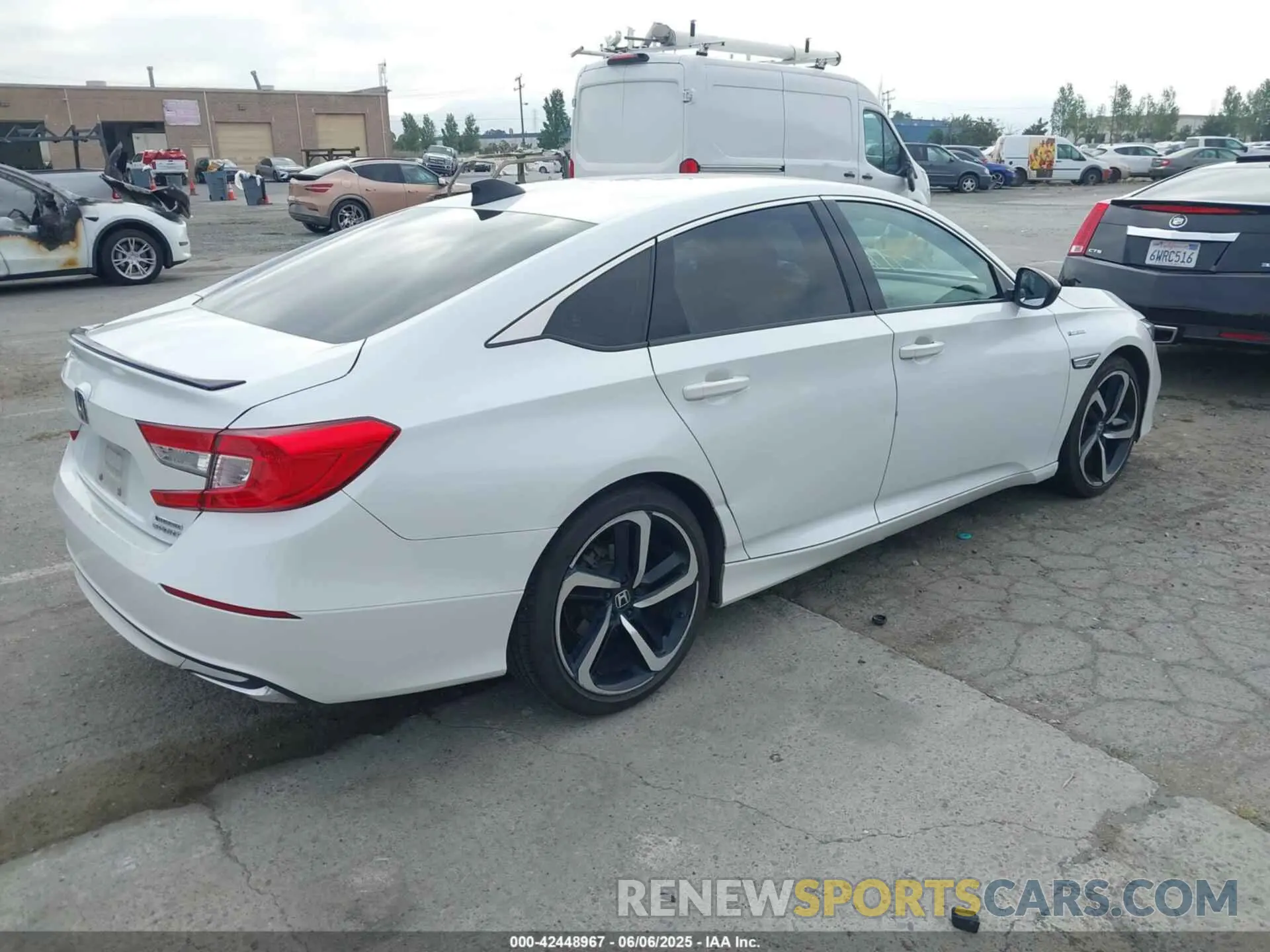 4 Photograph of a damaged car 1HGCV3F27NA038904 HONDA ACCORD 2022
